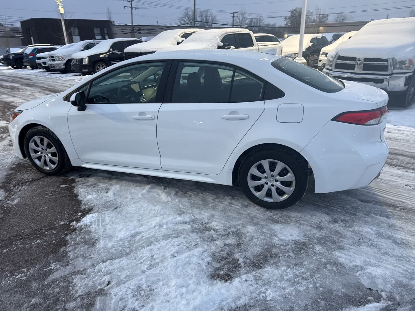 Thumbnail: 2025 Toyota Corolla - 18