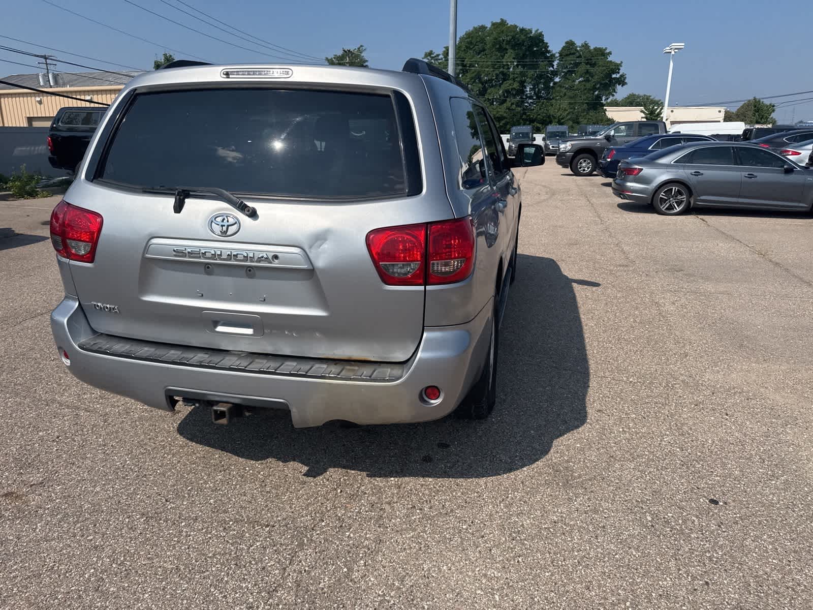 Thumbnail: 2009 Toyota Sequoia - 18