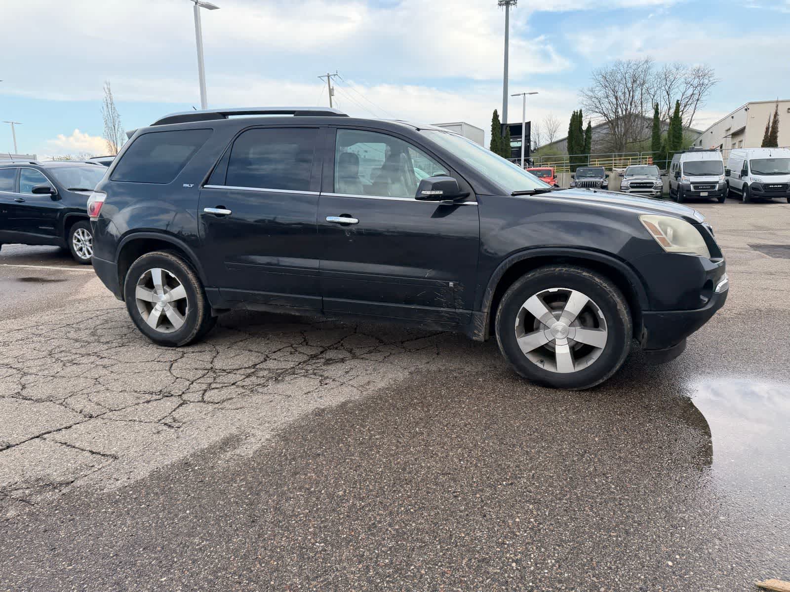 Thumbnail: 2009 GMC Acadia - 13