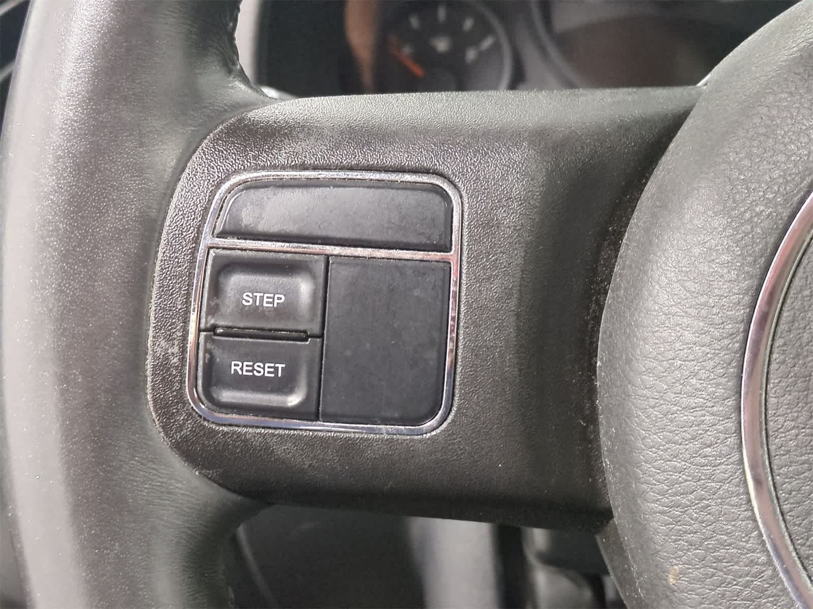 Thumbnail: 2015 Jeep Patriot - 25