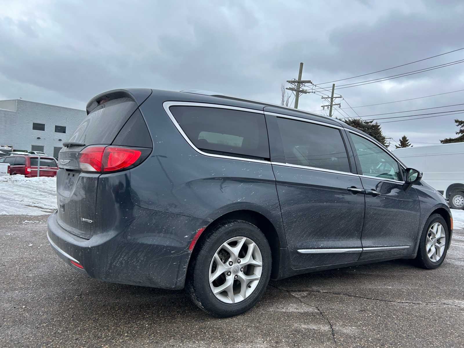 Thumbnail: 2020 Chrysler Pacifica - 16