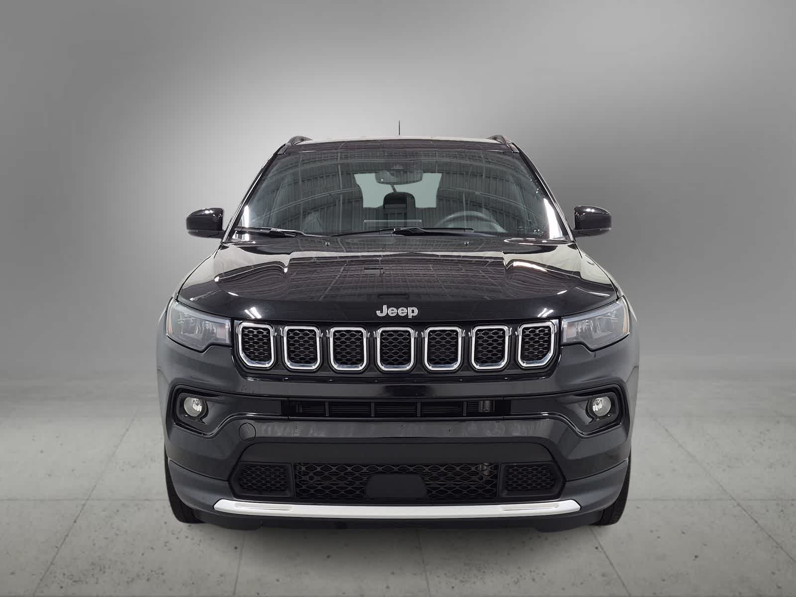 Thumbnail: 2023 Jeep Compass - 3