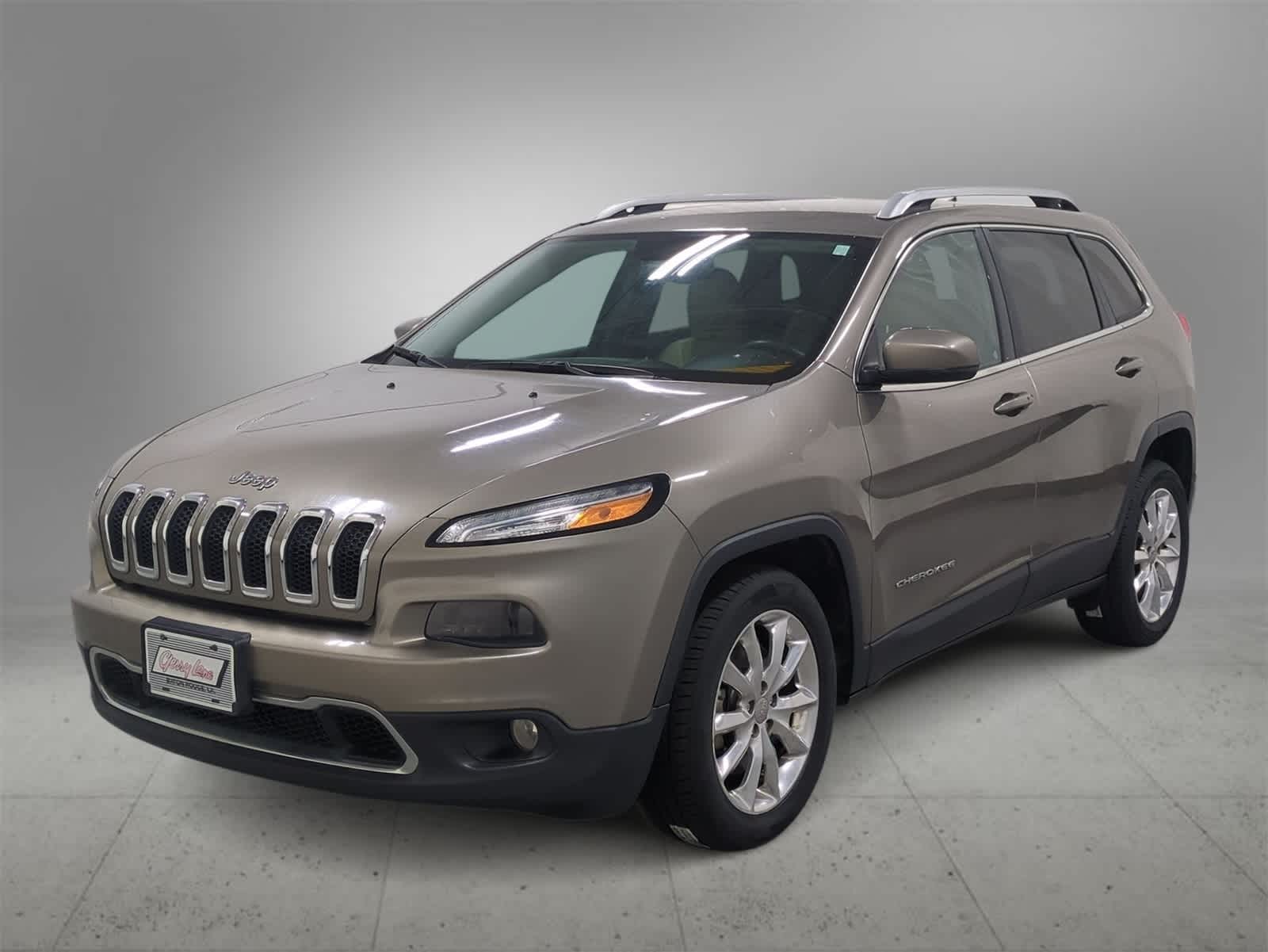 Thumbnail: 2016 Jeep Cherokee - 4
