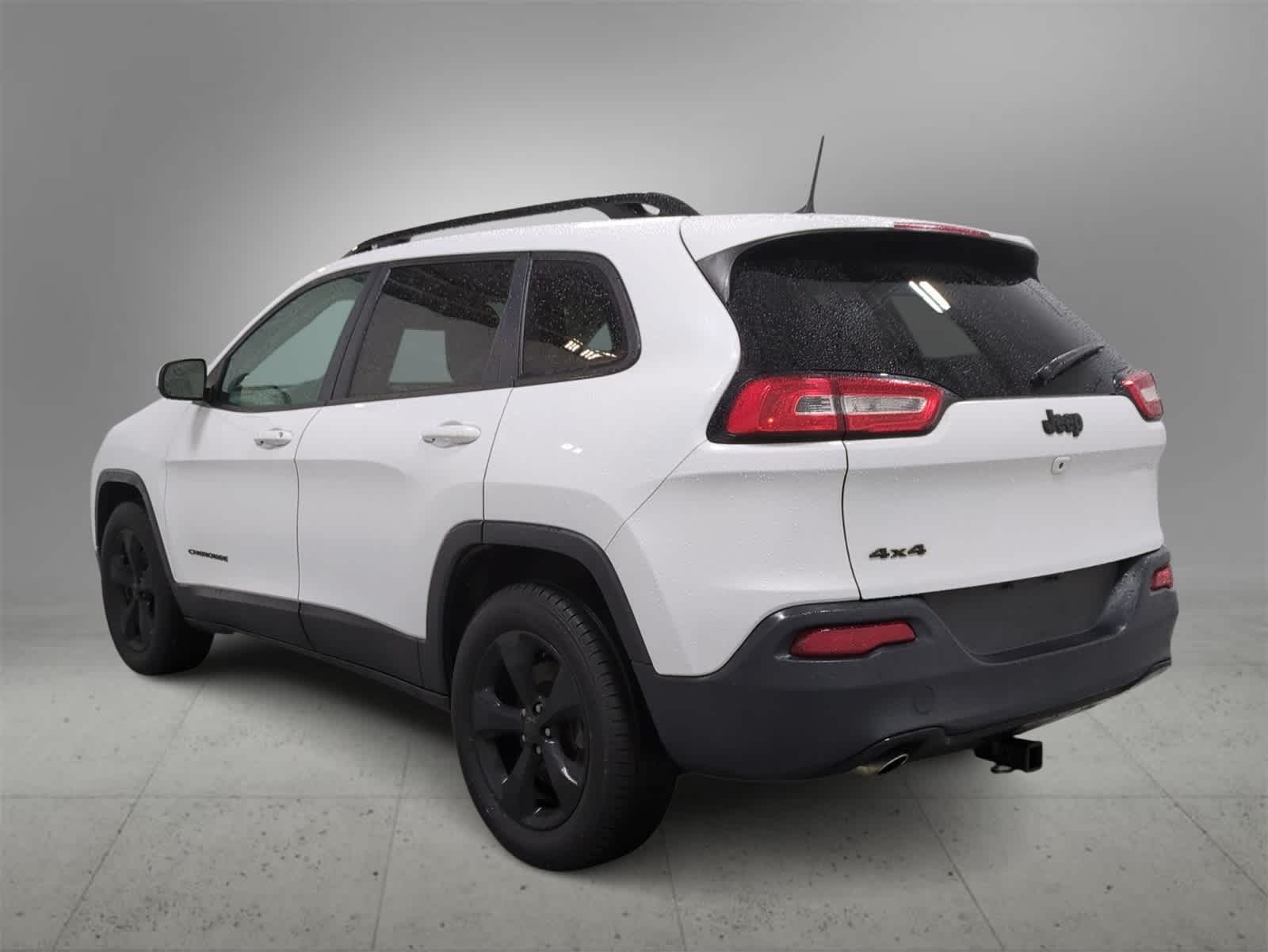 Thumbnail: 2016 Jeep Cherokee - 6