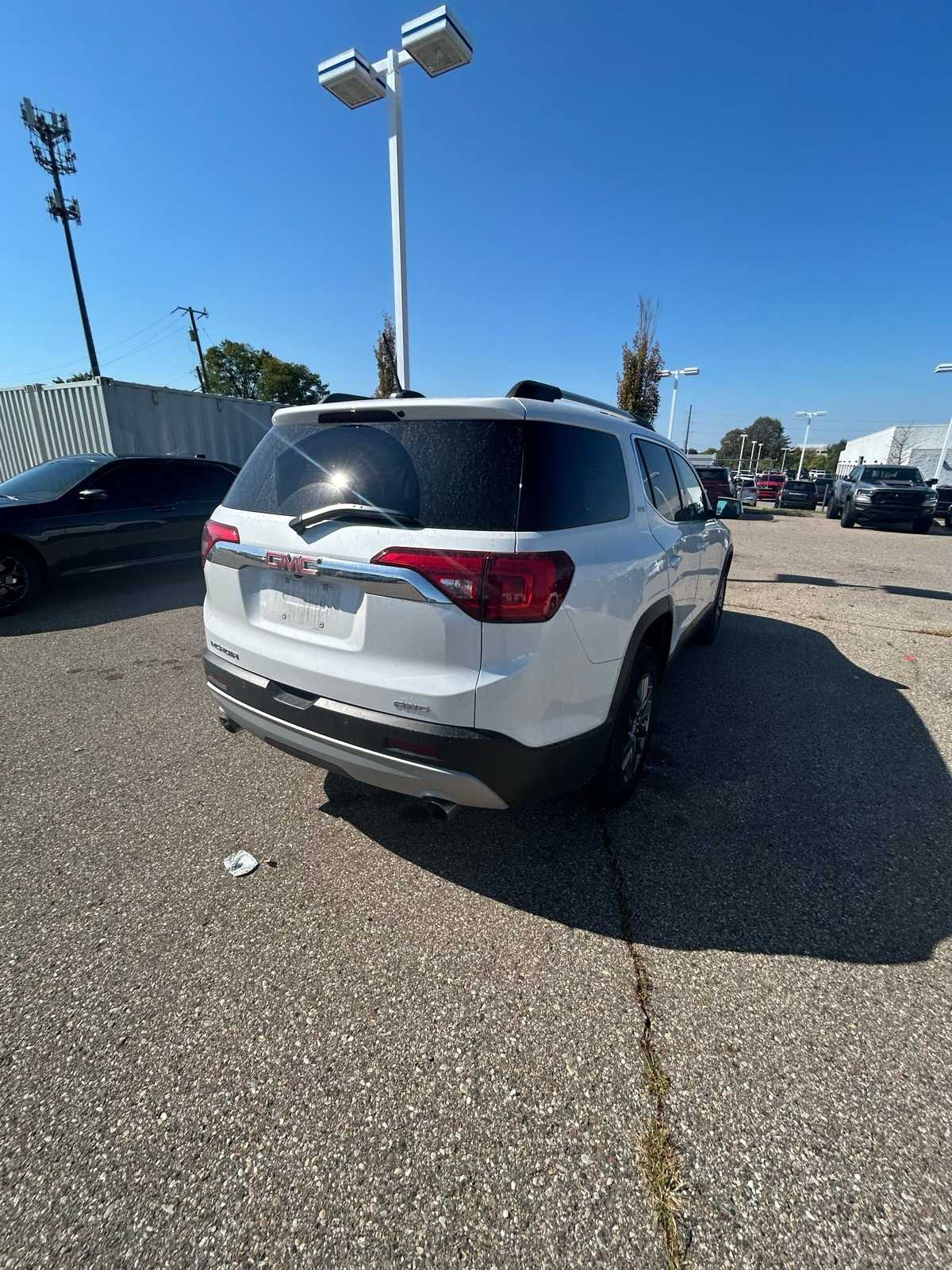Thumbnail: 2019 GMC Acadia - 18