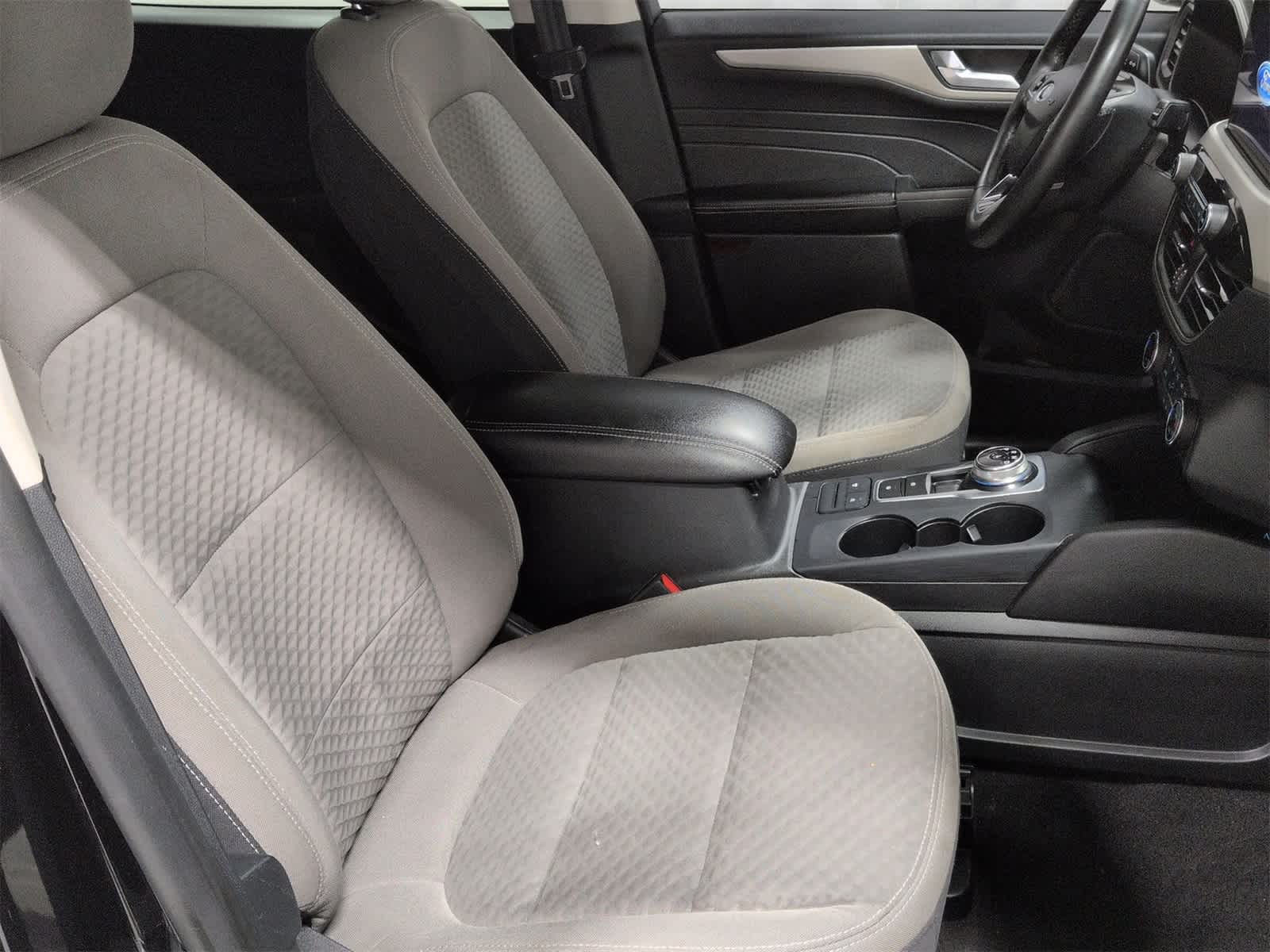 Thumbnail: 2021 Ford Escape - 22