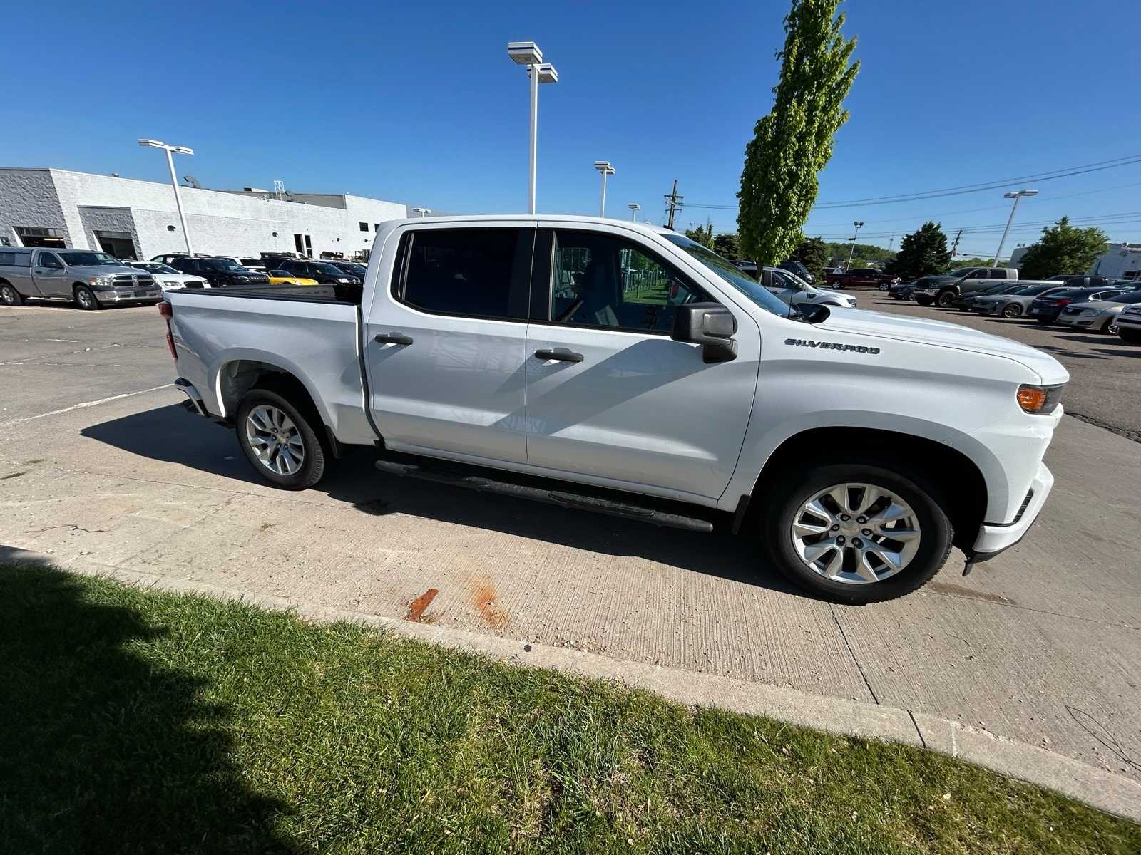 Thumbnail: 2020 Chevrolet Silverado 1500 - 17