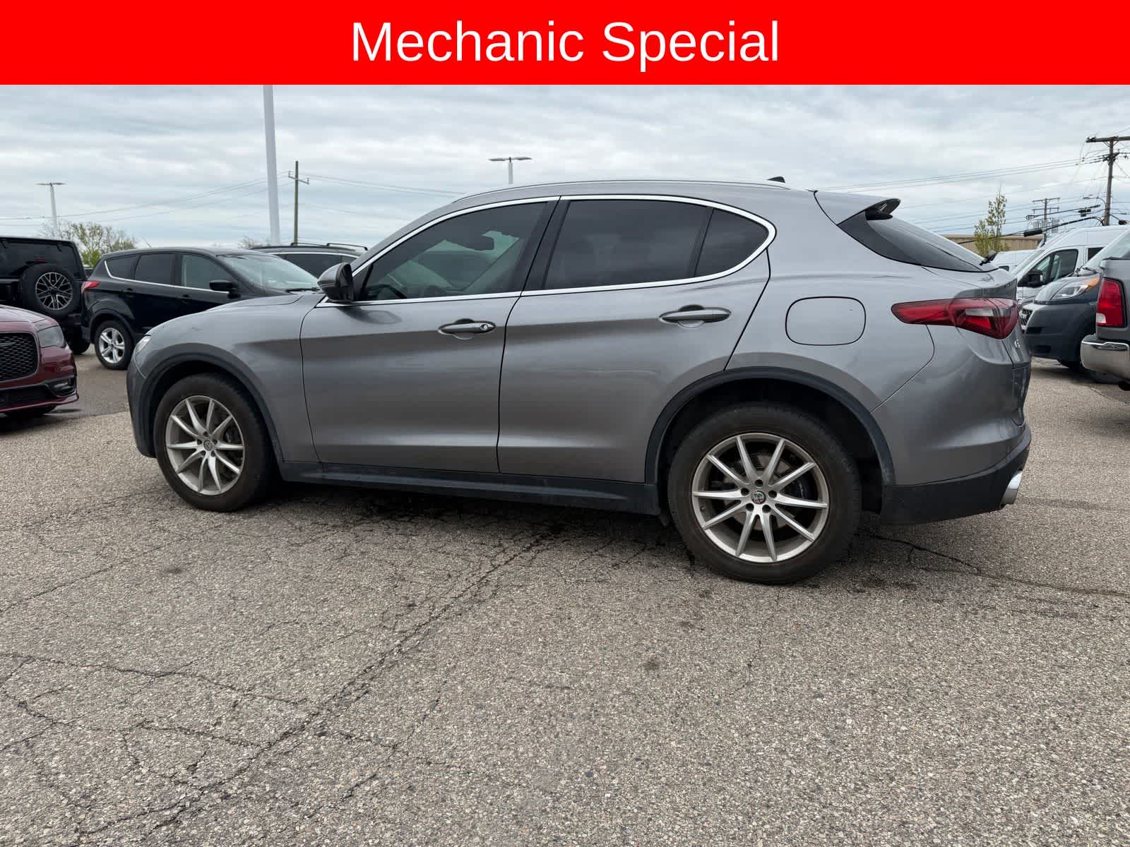 Thumbnail: 2018 Alfa Romeo Stelvio - 25