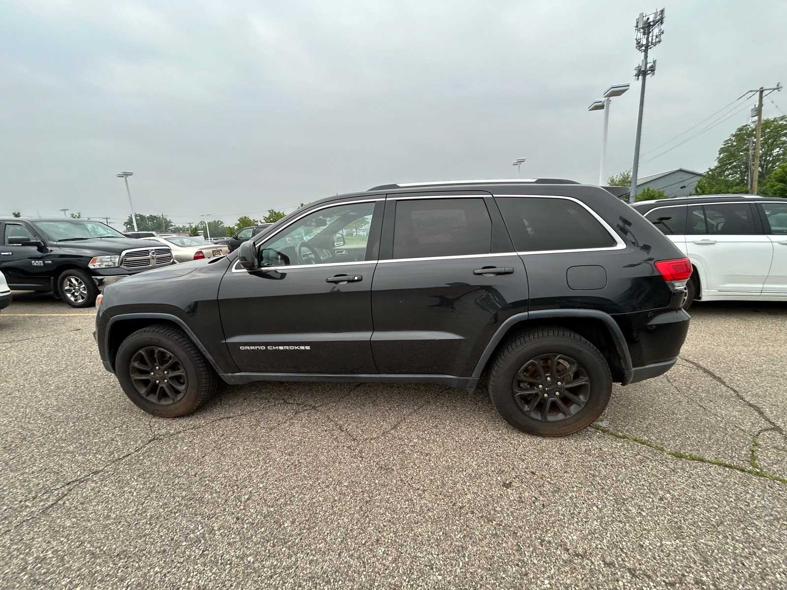 2016 Jeep Grand Cherokee Laredo 25