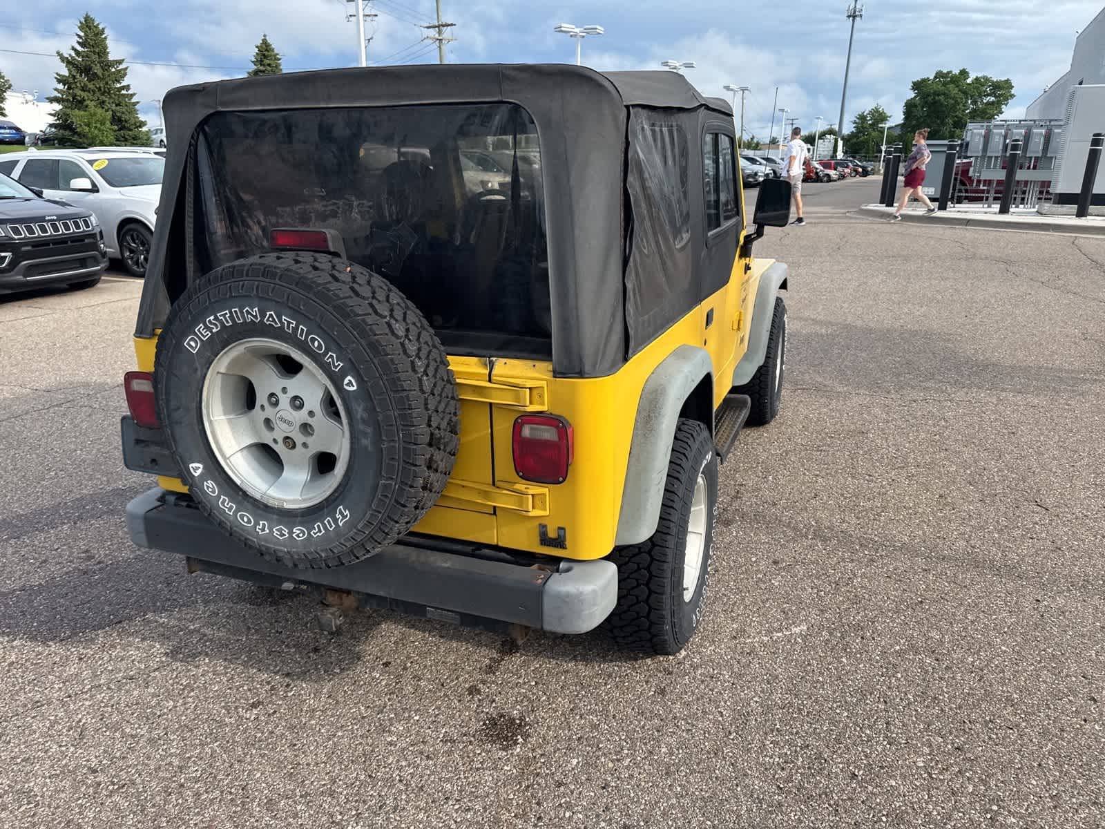 Thumbnail: 2000 Jeep Wrangler - 16