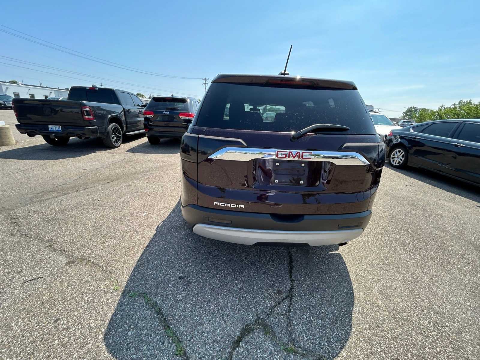 2017 GMC Acadia SLE 22