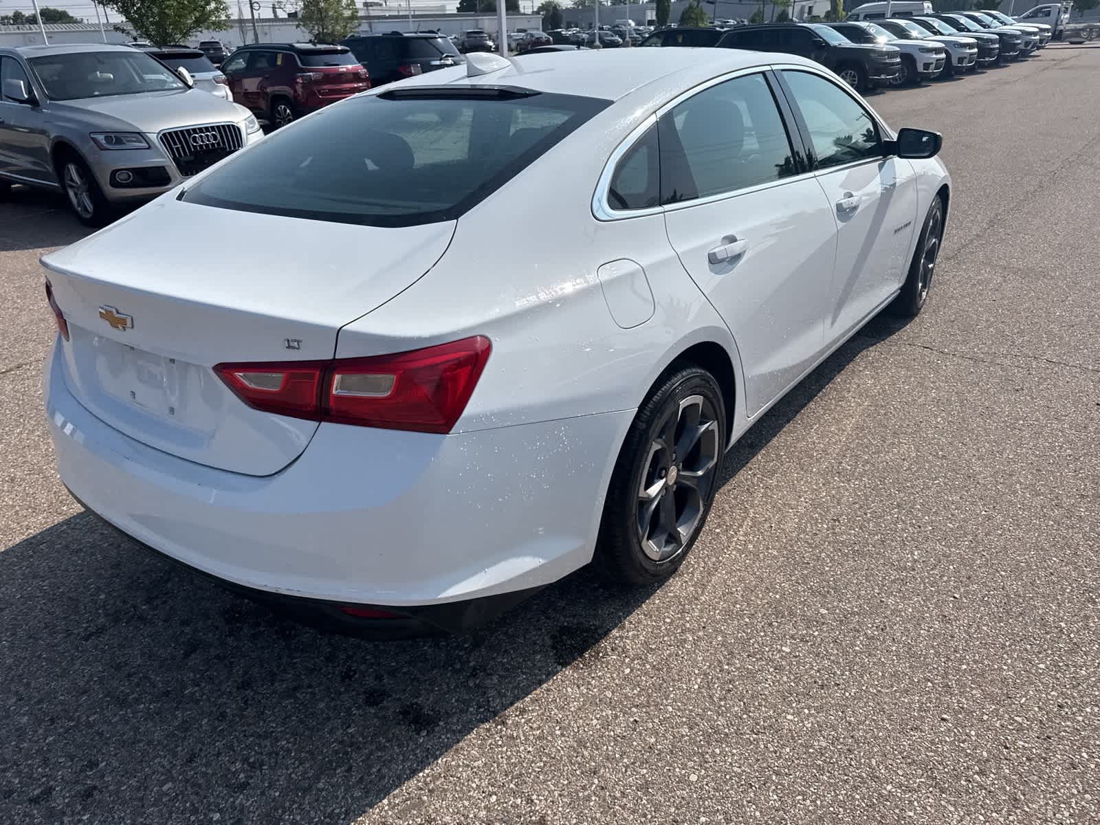 Thumbnail: 2023 Chevrolet Malibu - 15