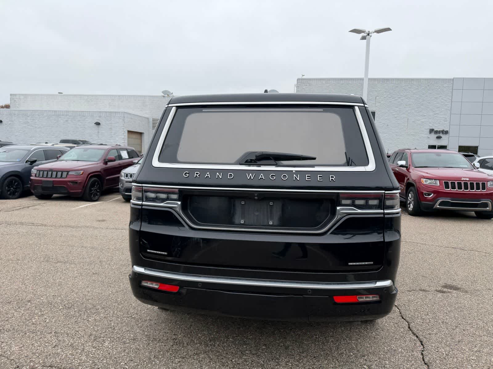 Thumbnail: 2022 Jeep Grand Wagoneer - 15