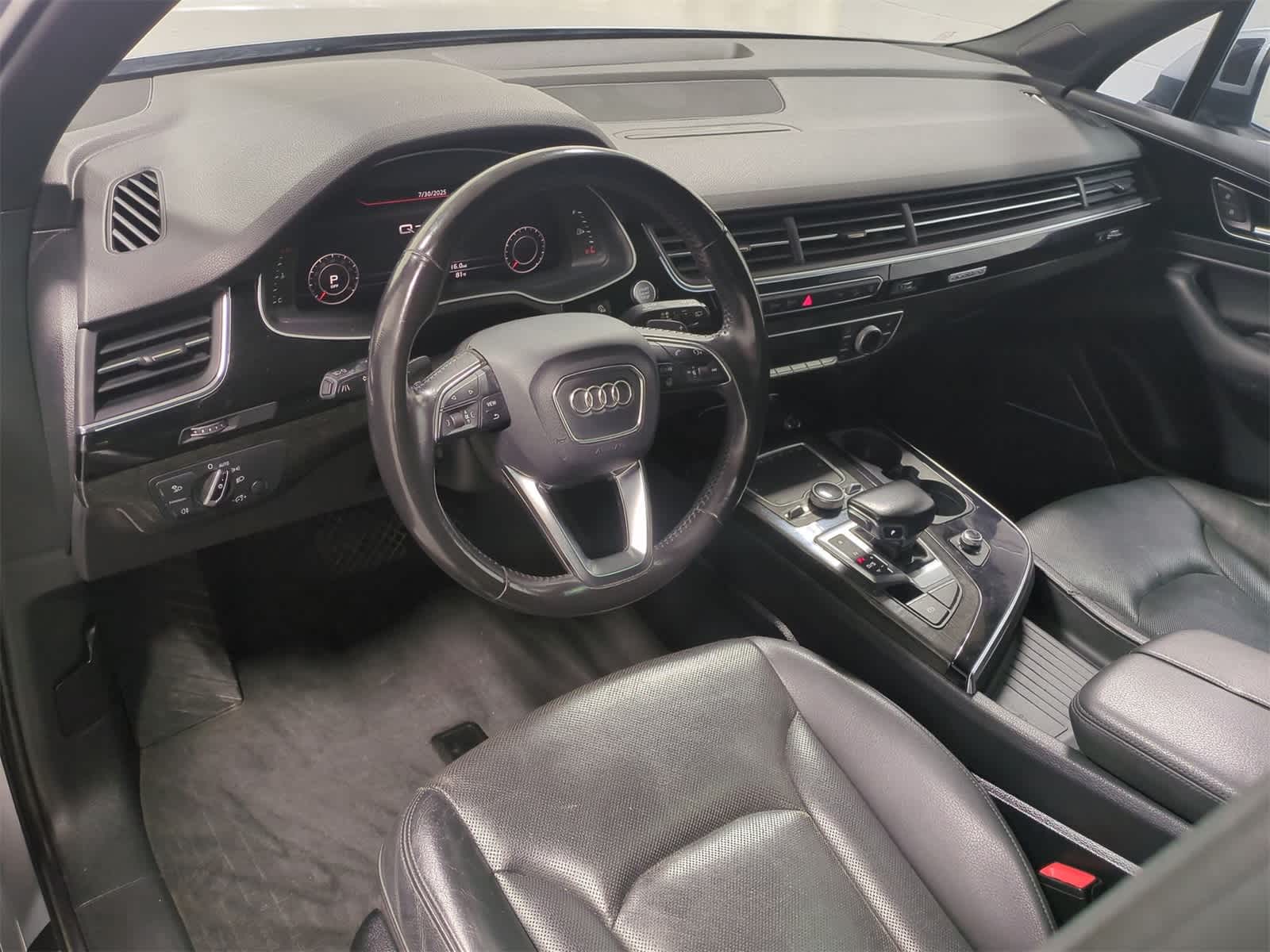 Thumbnail: 2017 Audi Q7 - 10