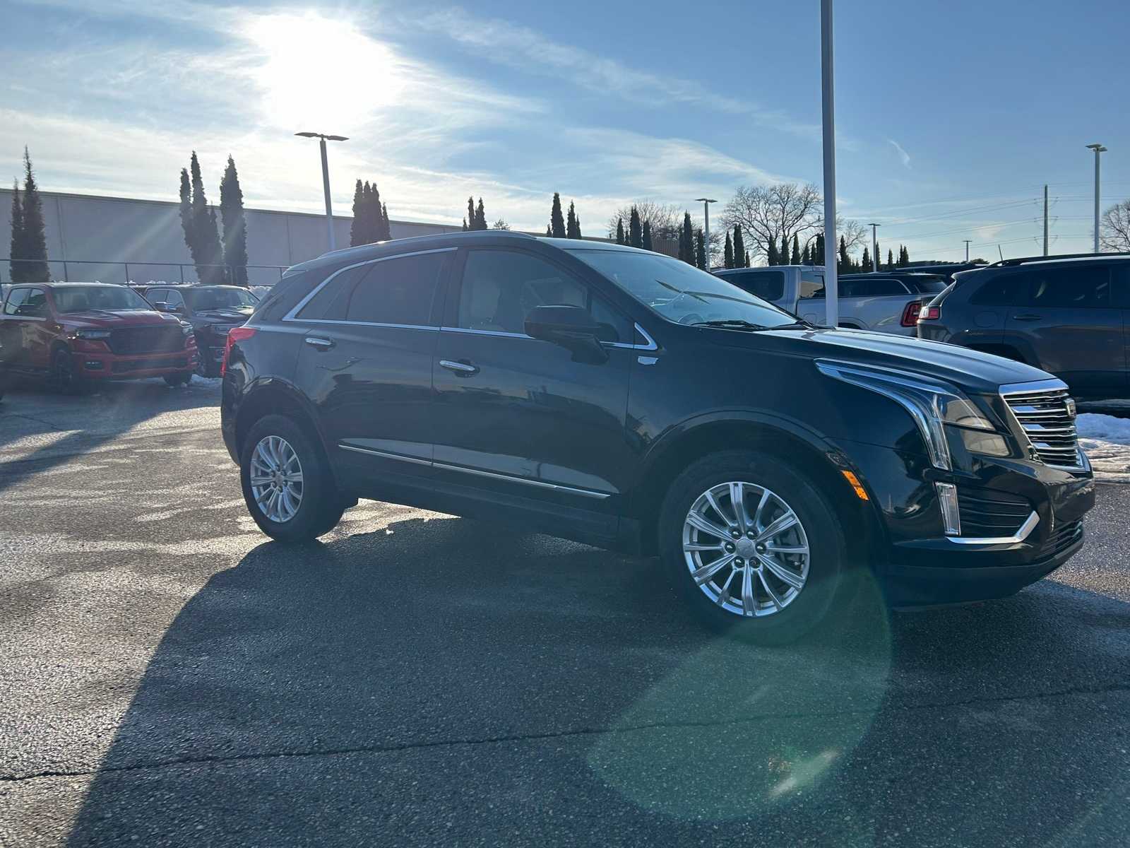 Thumbnail: 2019 Cadillac XT5 - 14