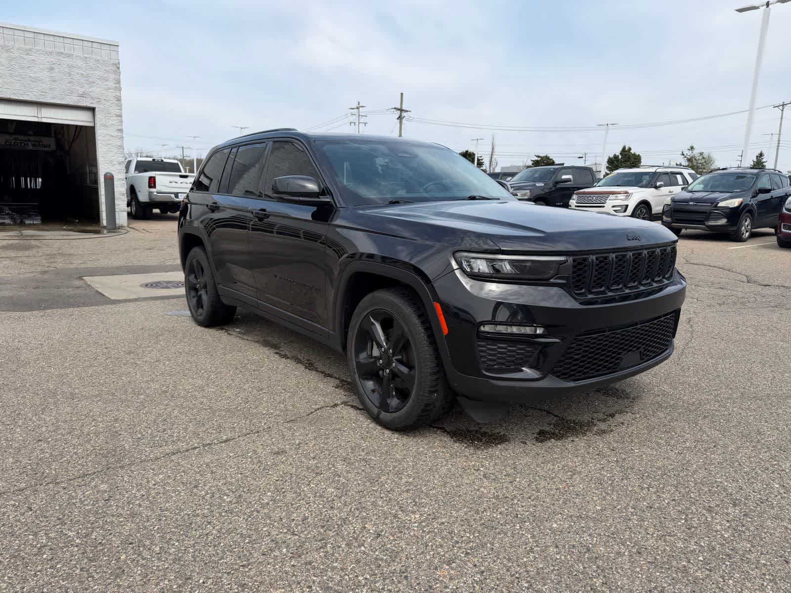 Thumbnail: 2023 Jeep Grand Cherokee - 7