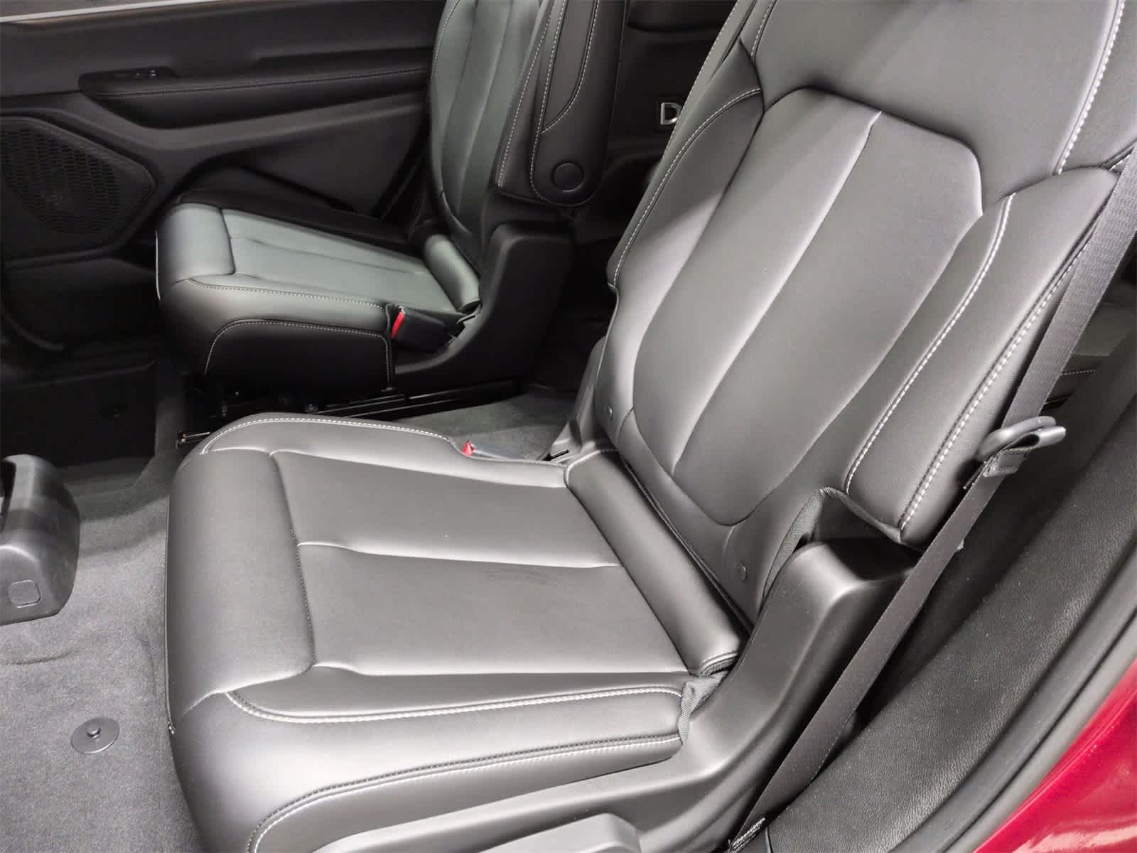 Thumbnail: 2025 Jeep Grand Cherokee L - 20