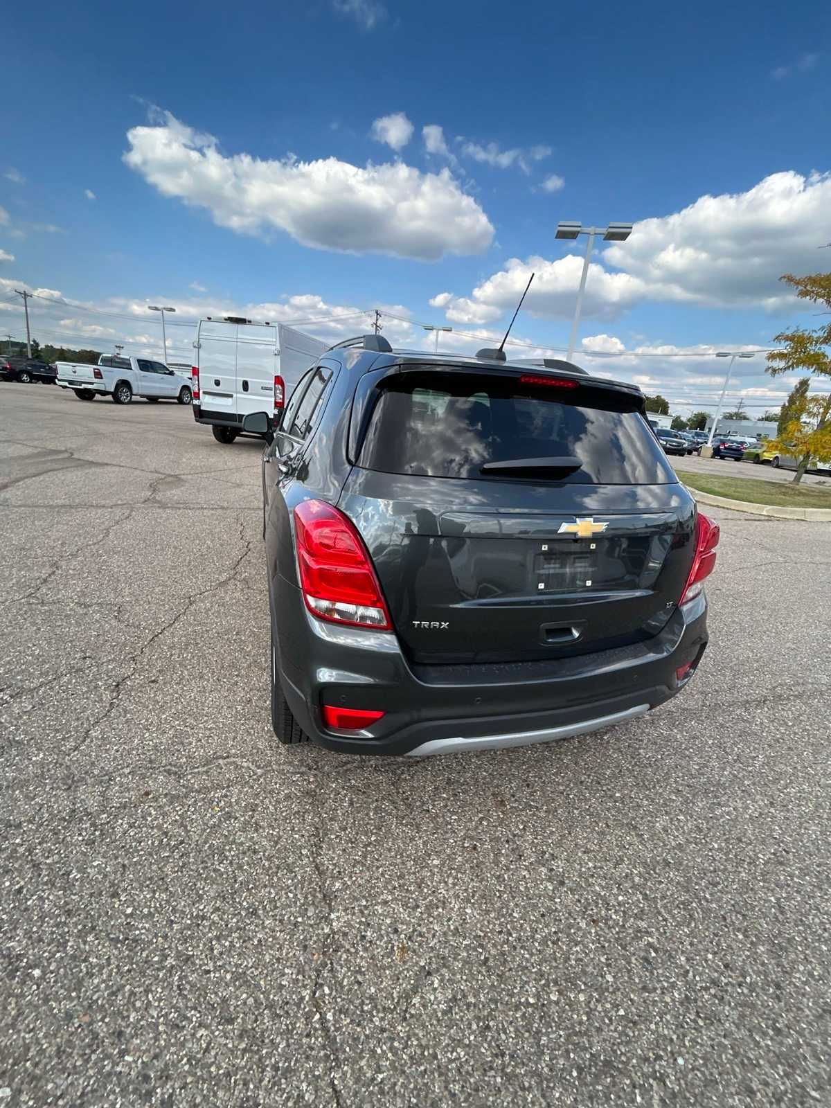 Thumbnail: 2019 Chevrolet Trax - 17