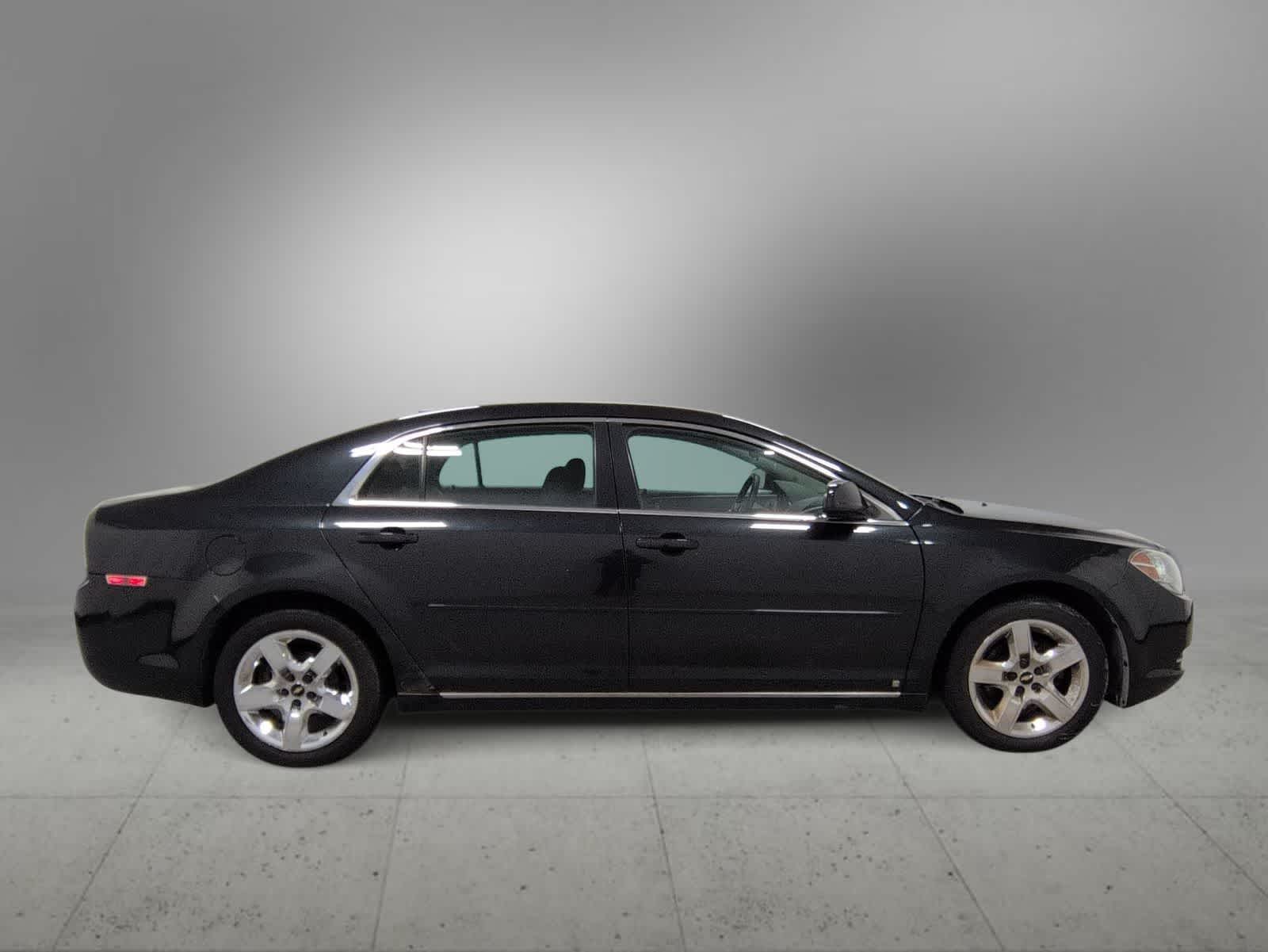 Thumbnail: 2009 Chevrolet Malibu - 9