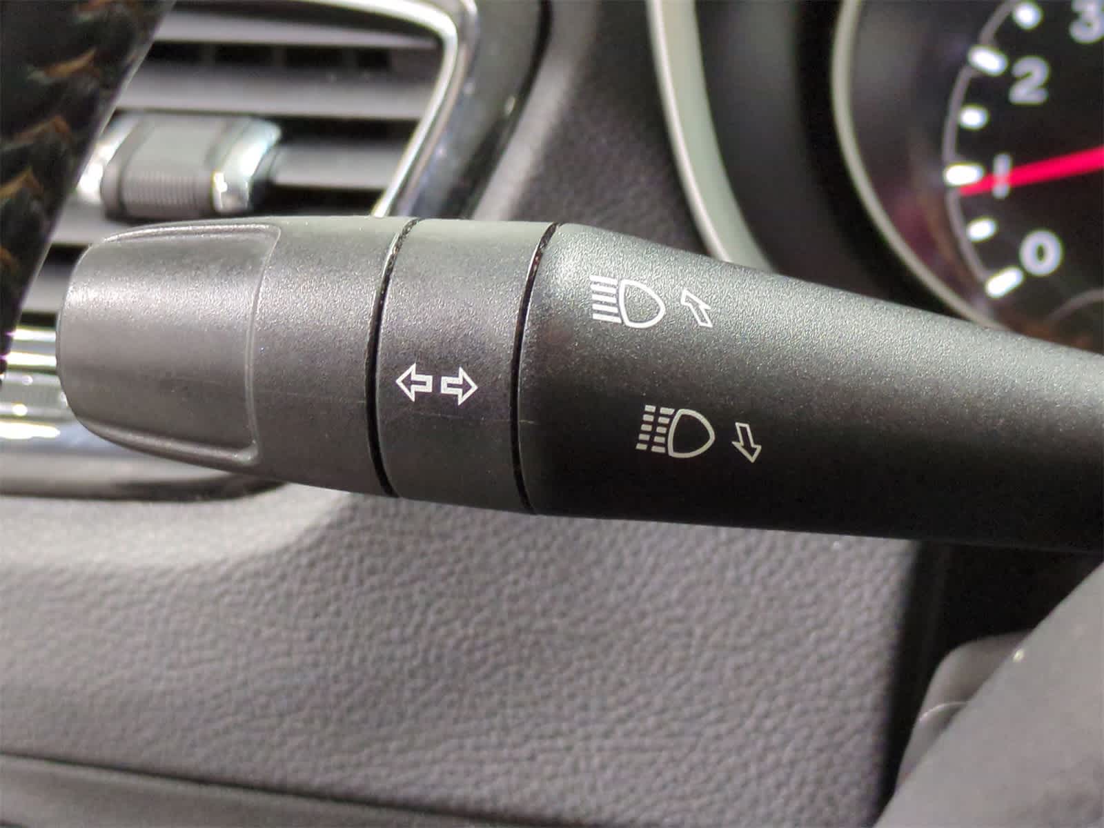 Thumbnail: 2021 Jeep Compass - 34