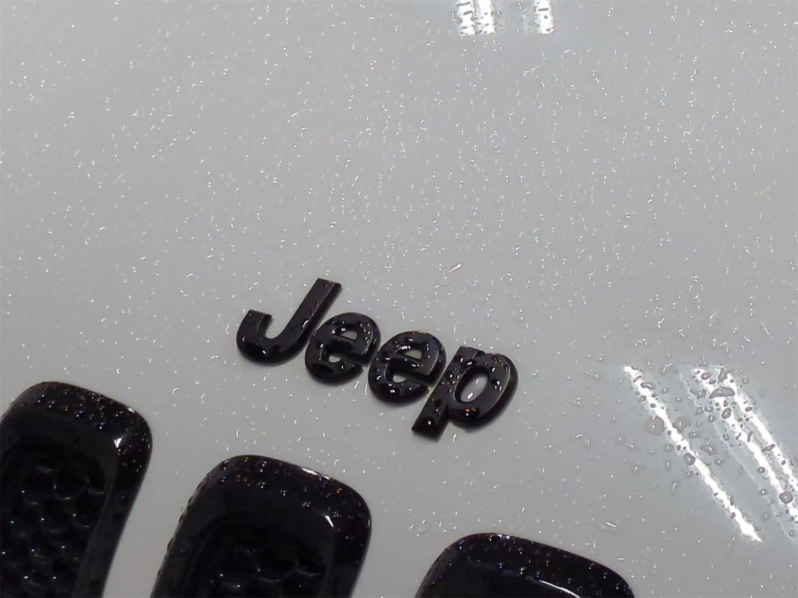 Thumbnail: 2016 Jeep Cherokee - 12