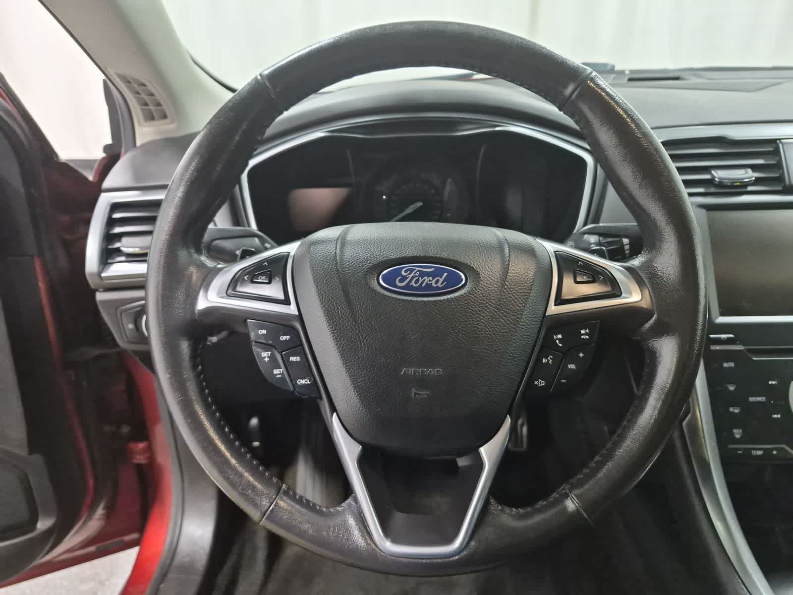 Thumbnail: 2014 Ford Fusion - 29