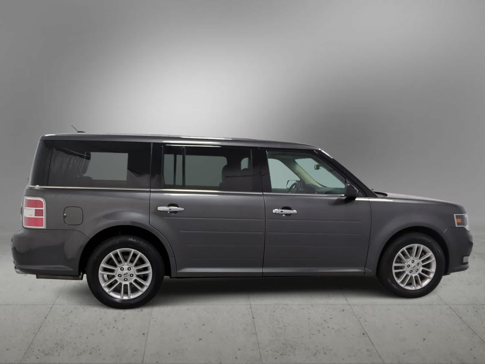 Thumbnail: 2019 Ford Flex - 9