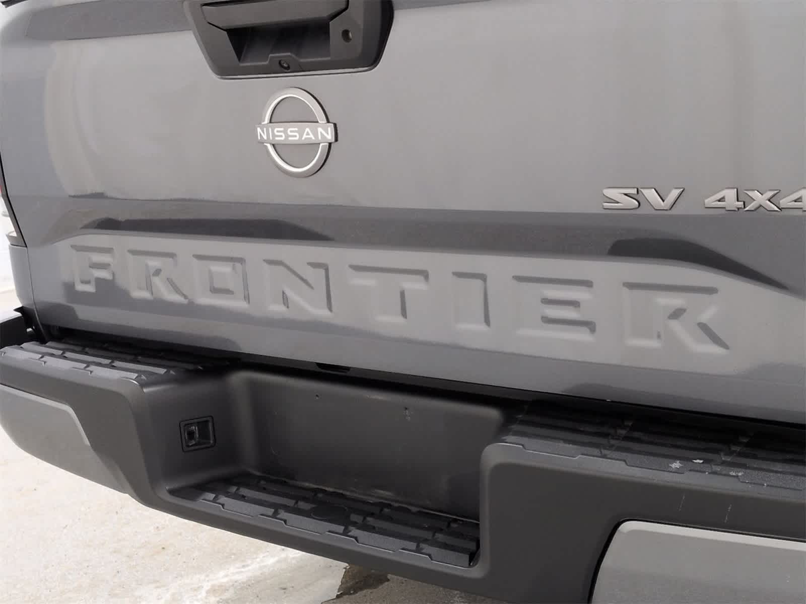 Thumbnail: 2024 Nissan Frontier - 12