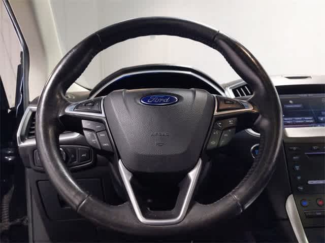 2015 Ford Edge Titanium 25