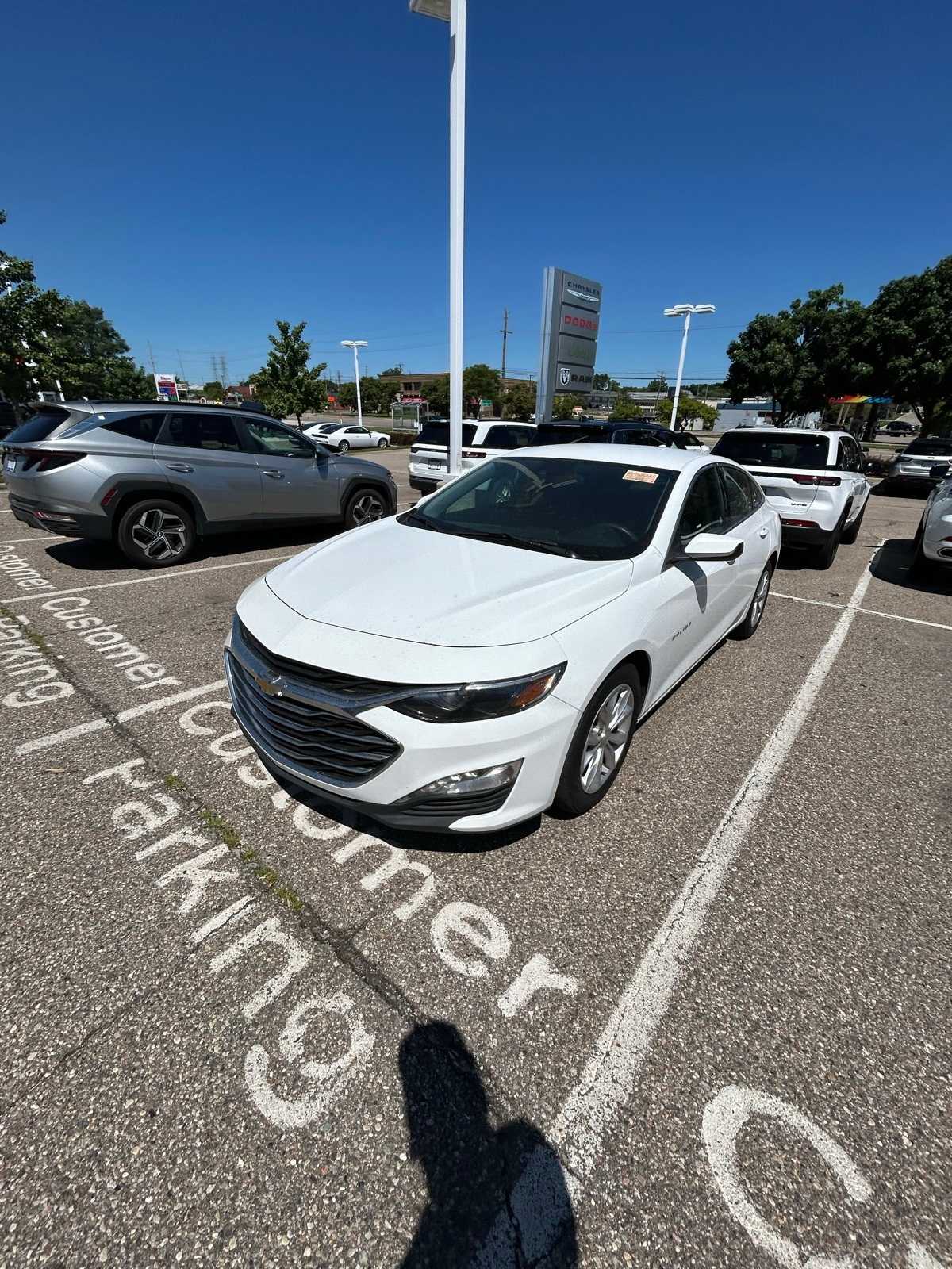 Thumbnail: 2023 Chevrolet Malibu - 2