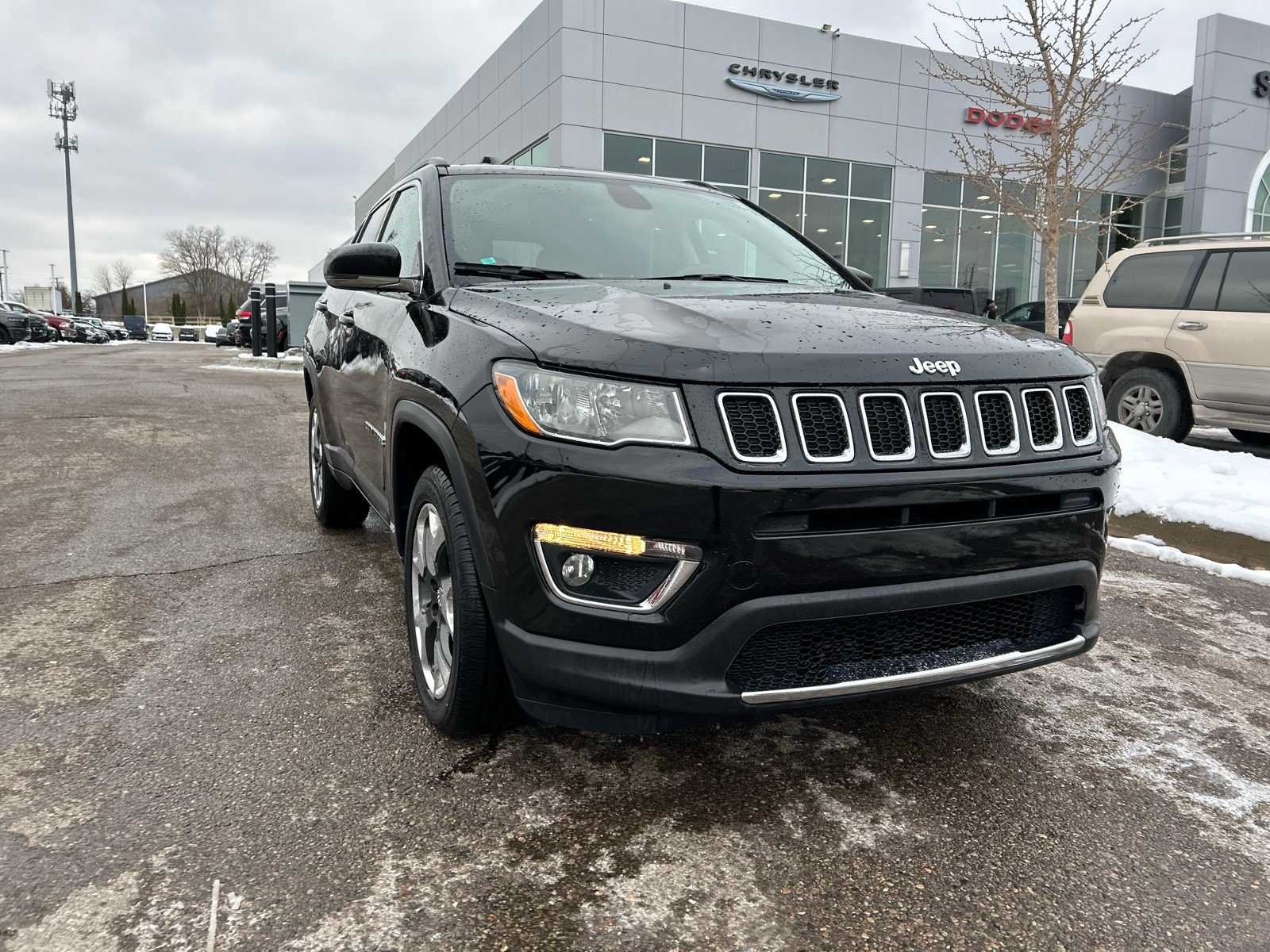 Thumbnail: 2018 Jeep Compass - 3