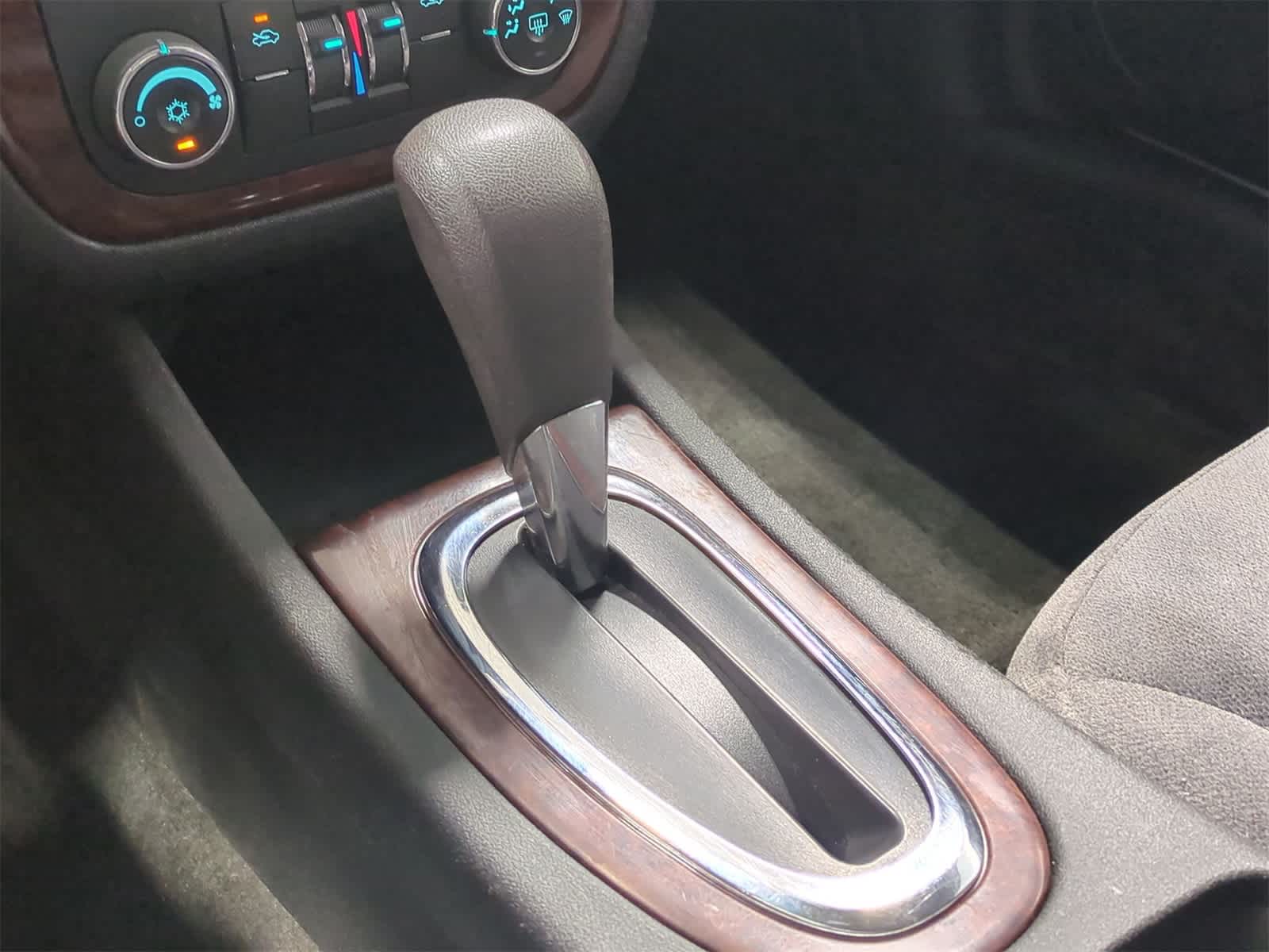 Thumbnail: 2011 Chevrolet Impala - 29