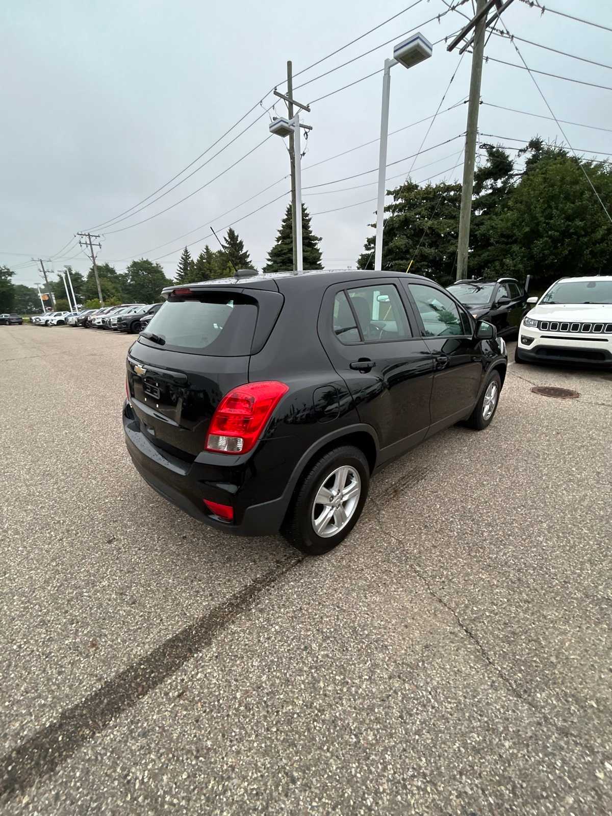 Thumbnail: 2019 Chevrolet Trax - 17