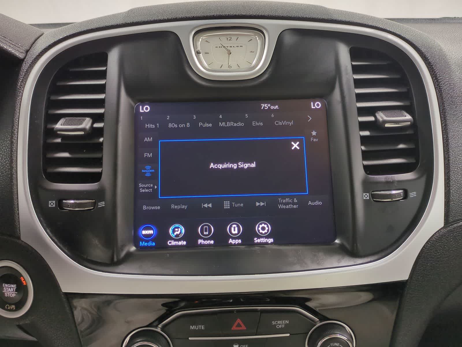 Thumbnail: 2023 Chrysler 300 - 27