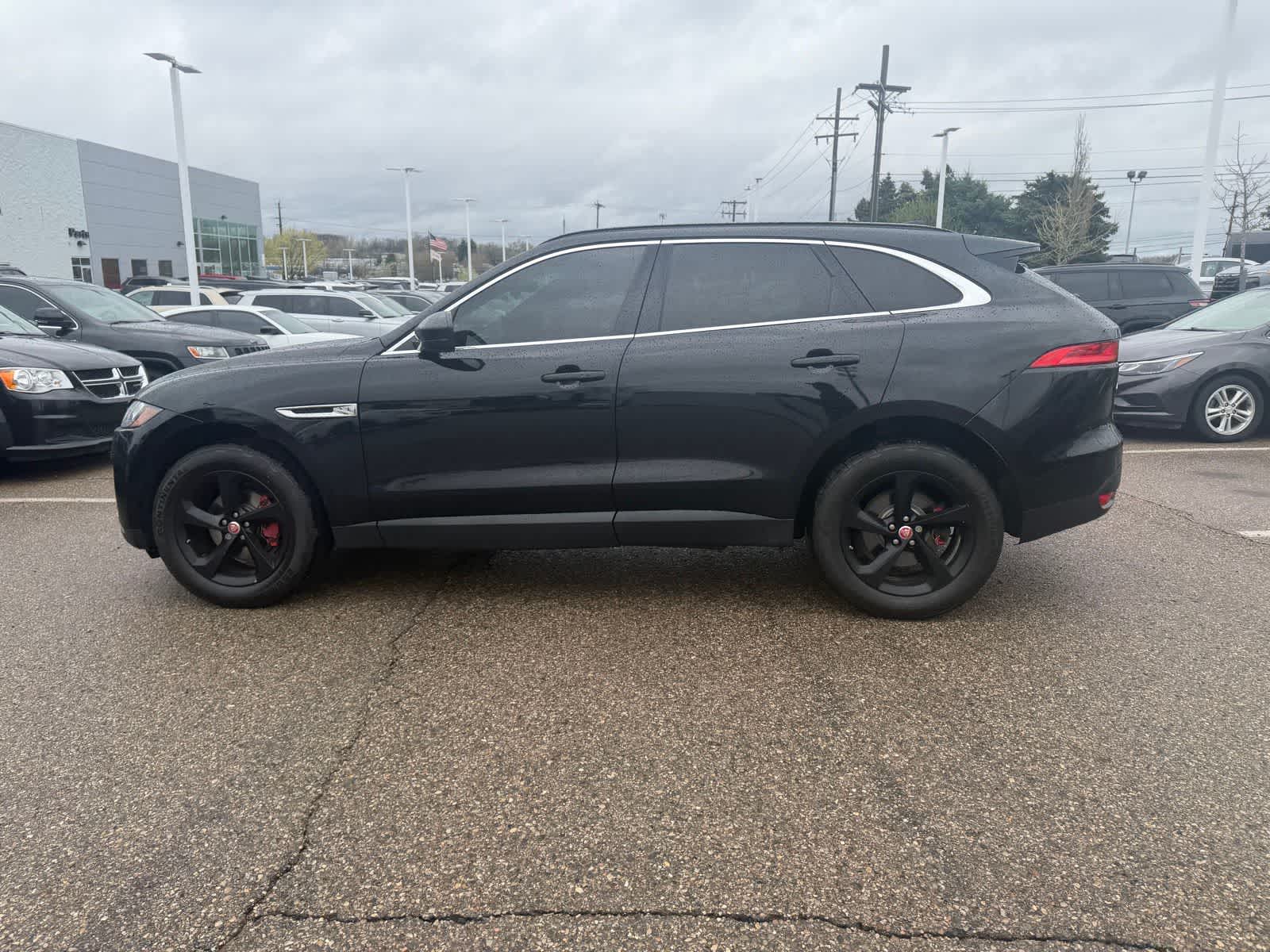 Thumbnail: 2019 Jaguar F-Pace - 29