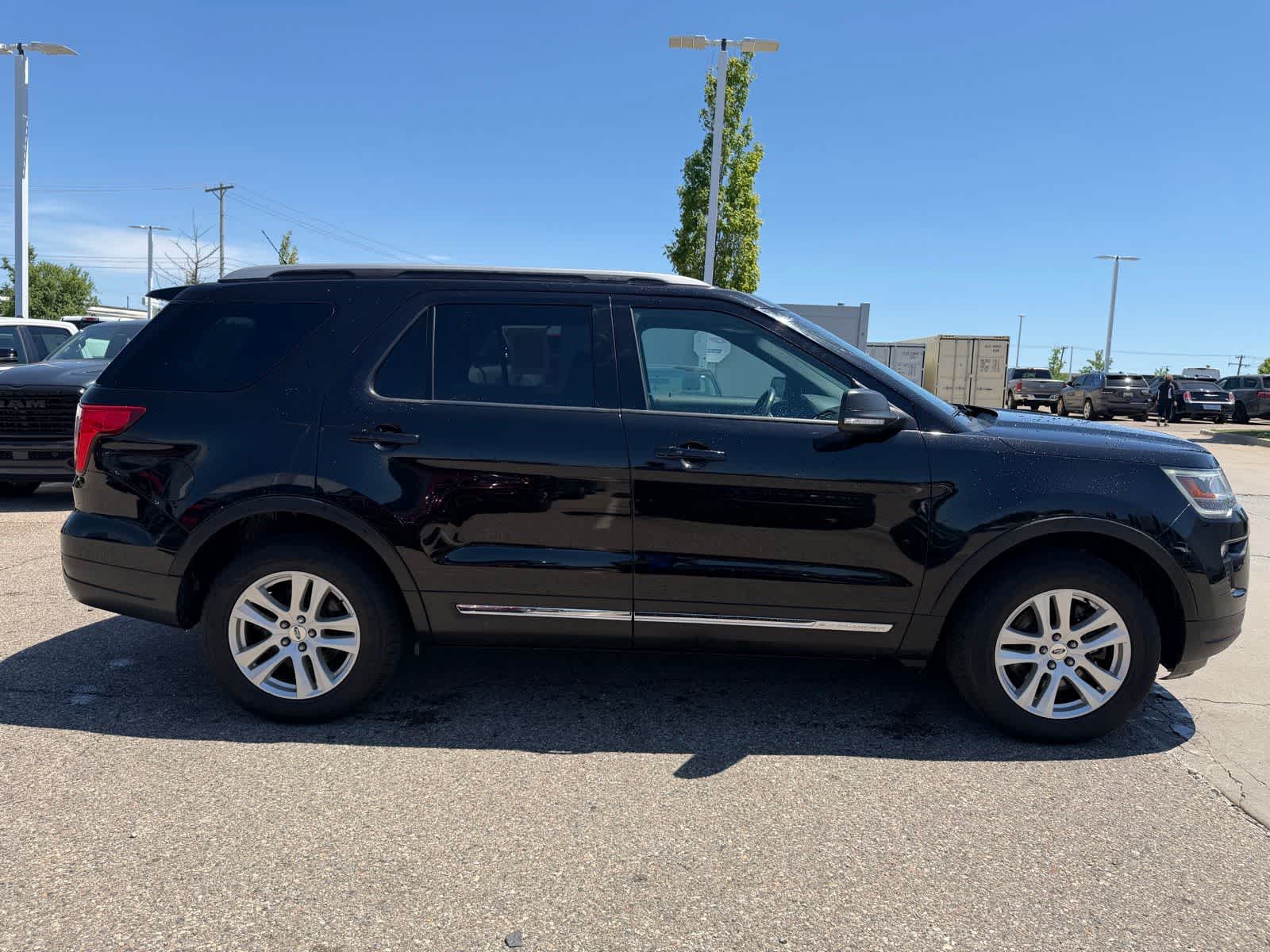 Thumbnail: 2019 Ford Explorer - 13