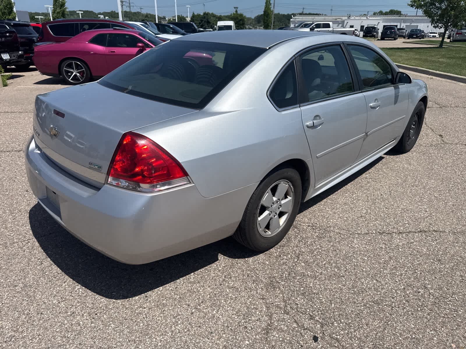 Thumbnail: 2011 Chevrolet Impala - 15