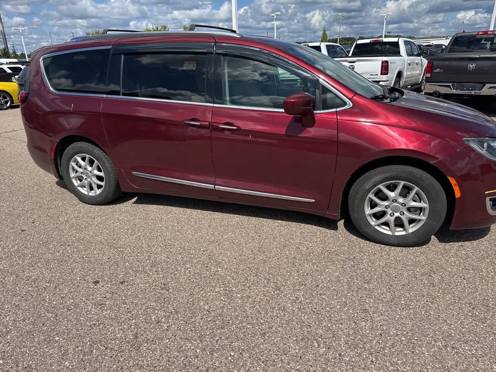 Thumbnail: 2020 Chrysler Pacifica - 11