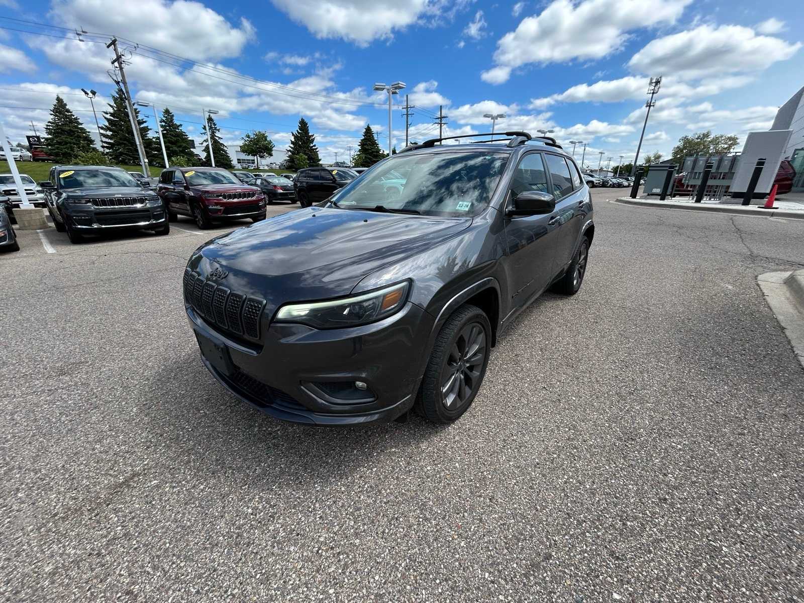 2020 Jeep Cherokee High Altitude Hero Image