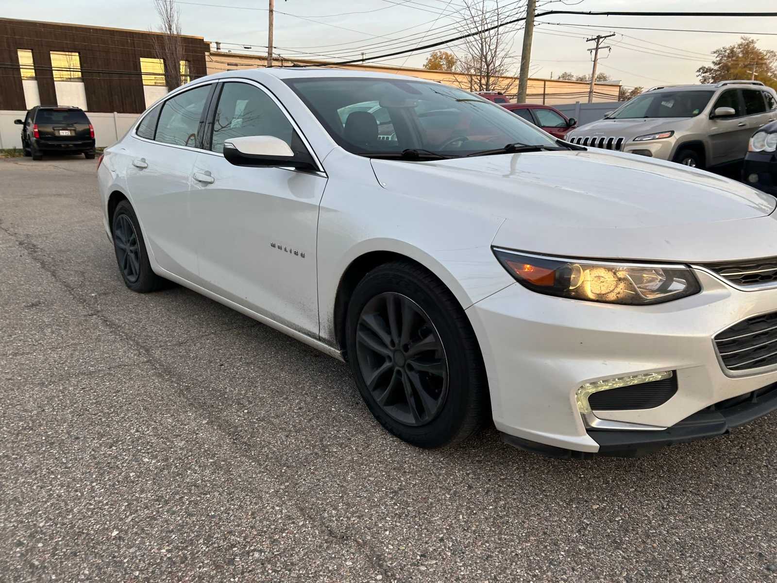 Thumbnail: 2016 Chevrolet Malibu - 10