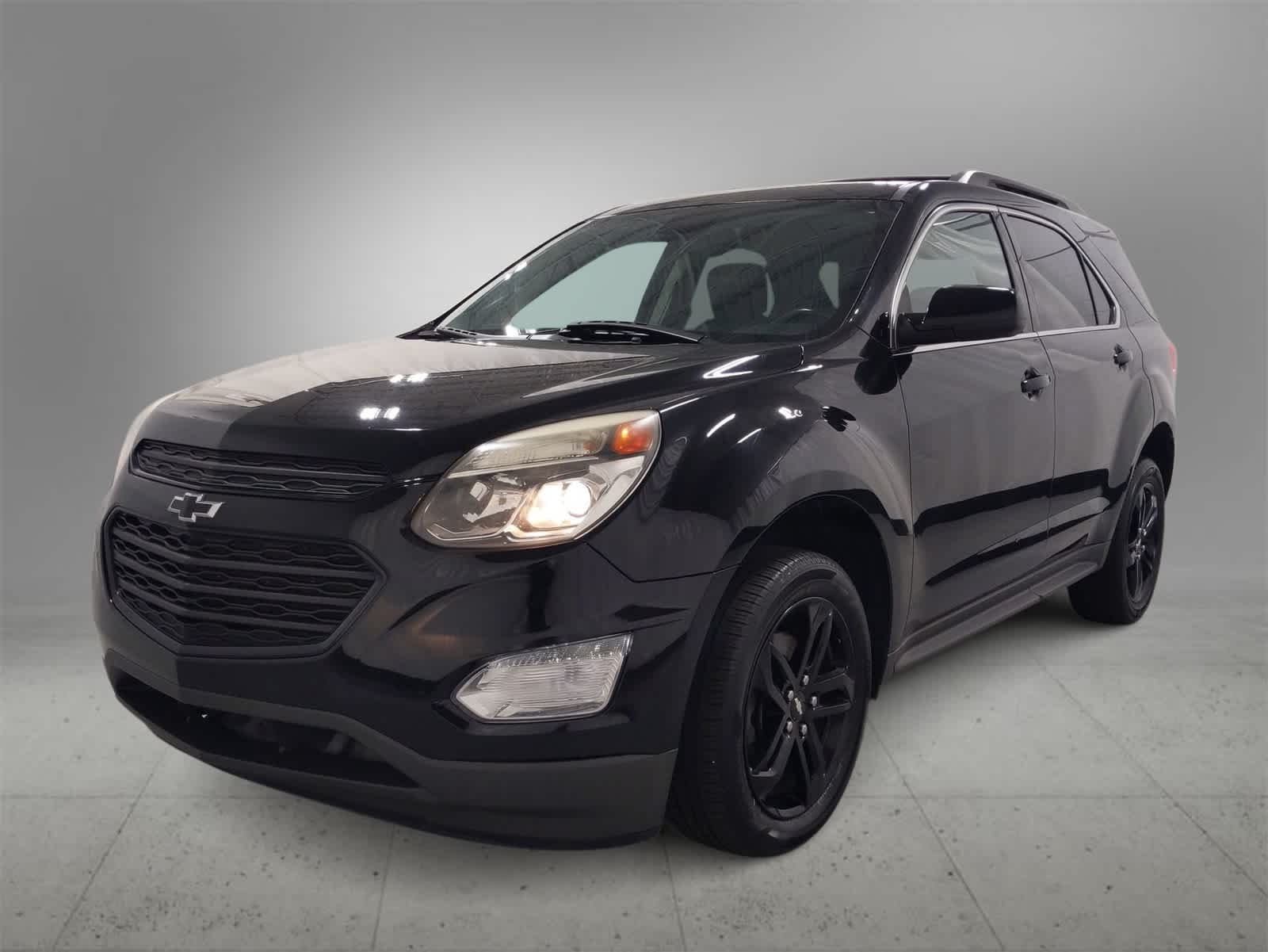 Thumbnail: 2017 Chevrolet Equinox - 4