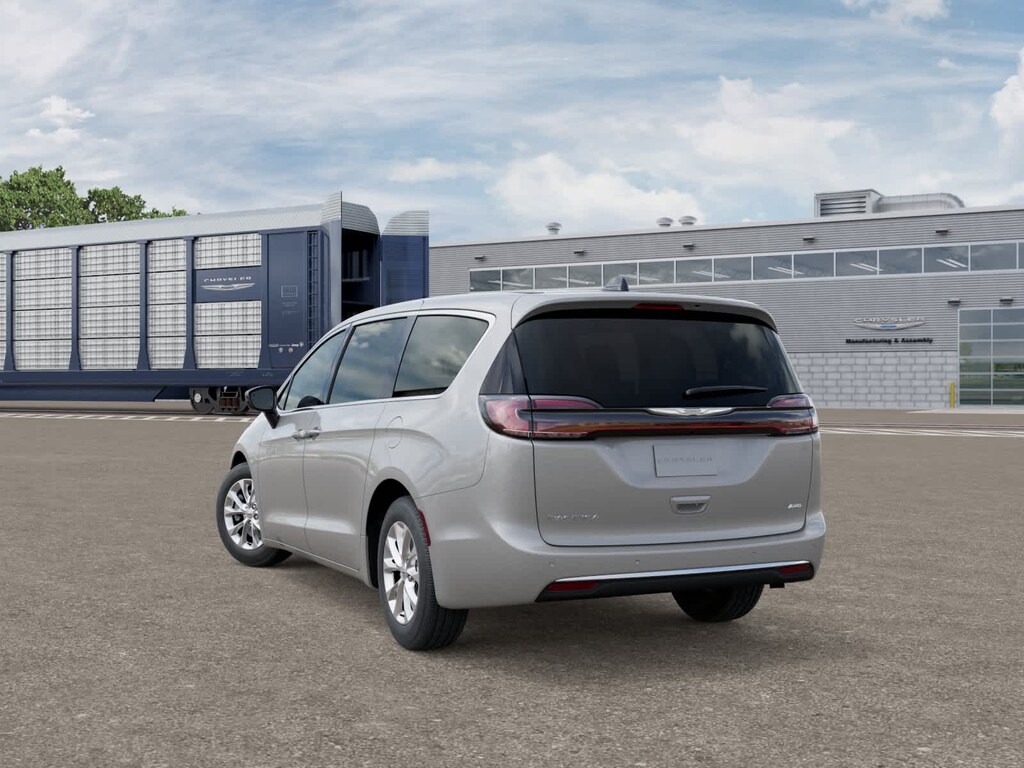 New 2026 Chrysler Pacifica Select Passenger Van