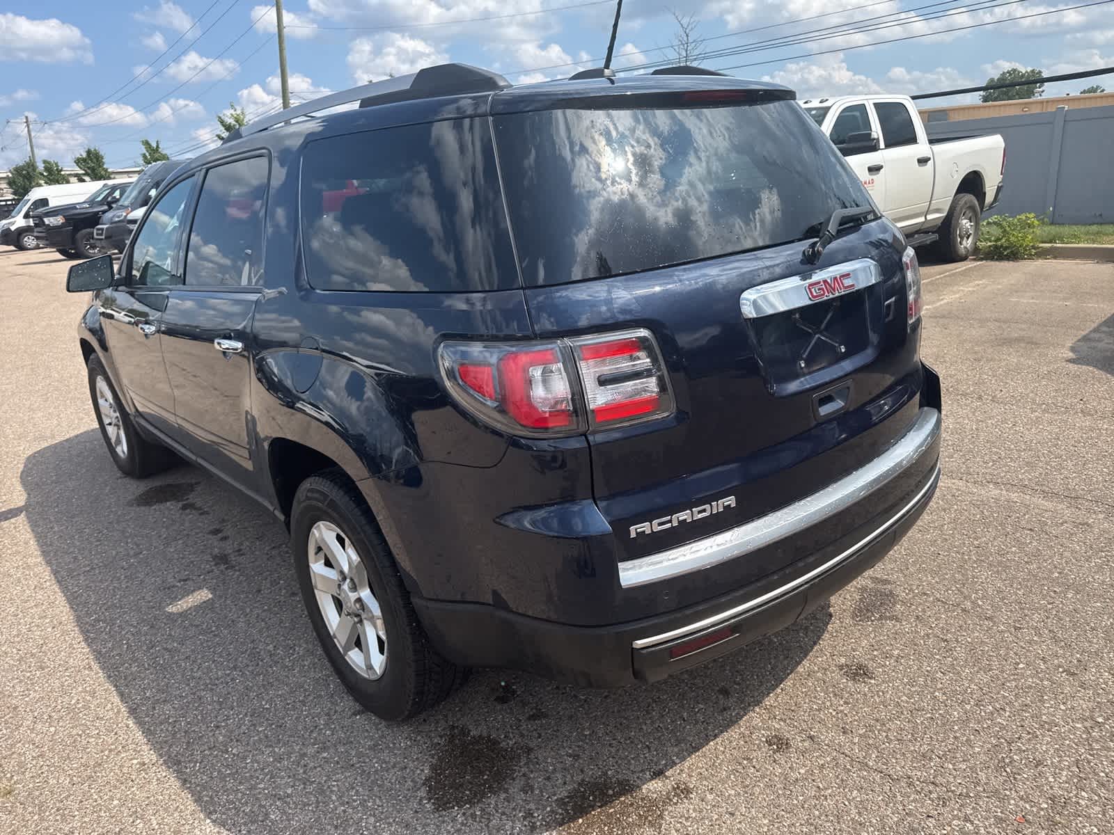 Thumbnail: 2016 GMC Acadia - 18
