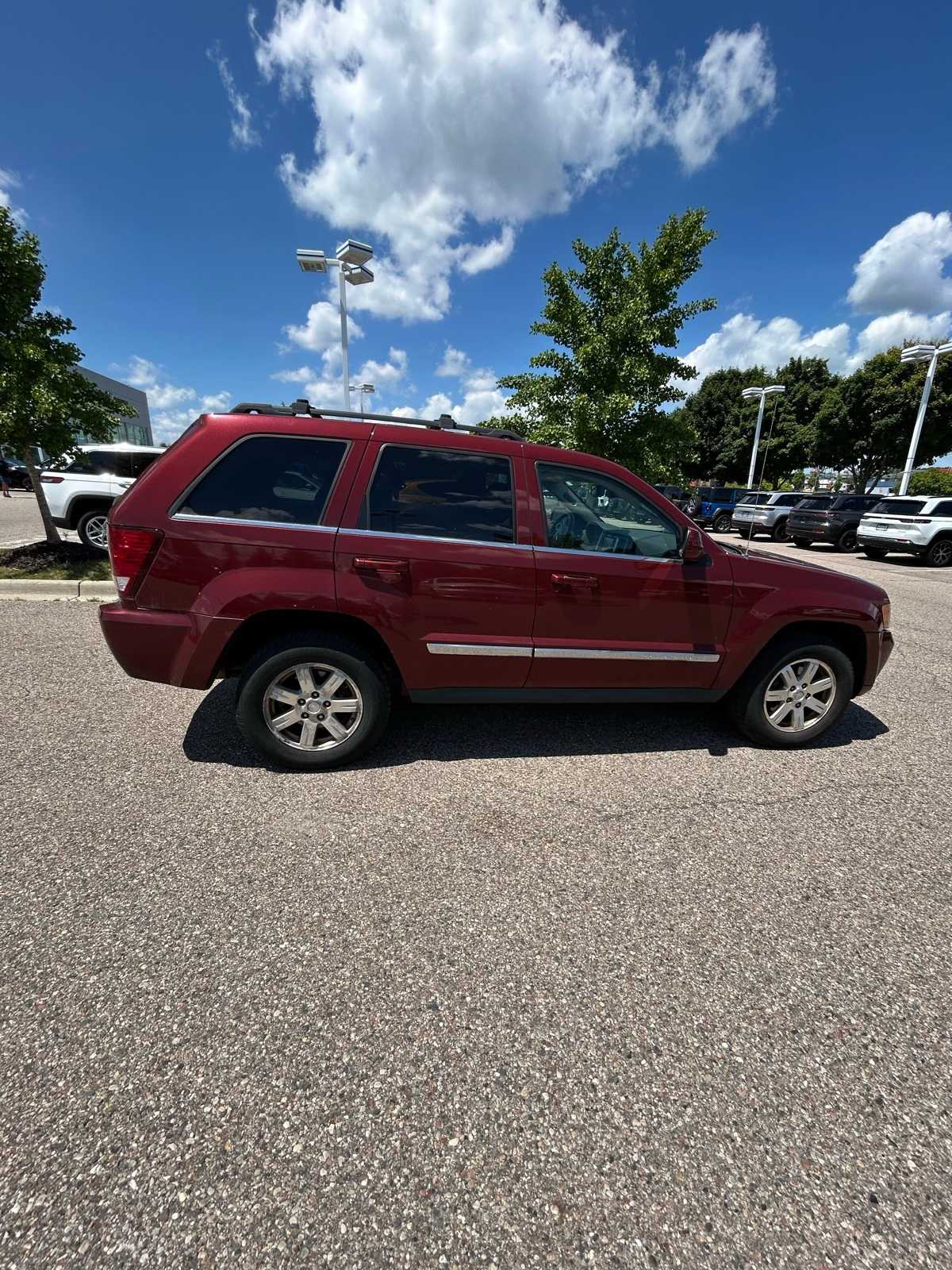 Thumbnail: 2008 Jeep Grand Cherokee - 12