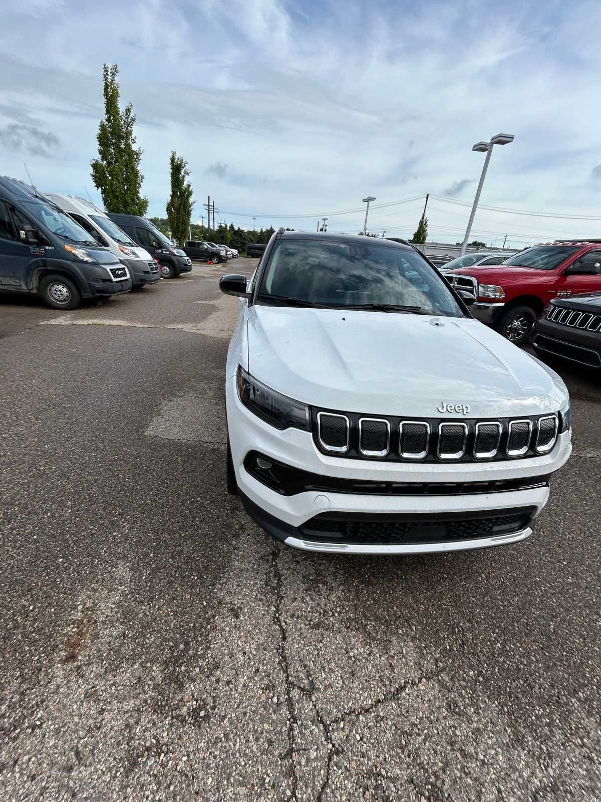 Thumbnail: 2022 Jeep Compass - 6
