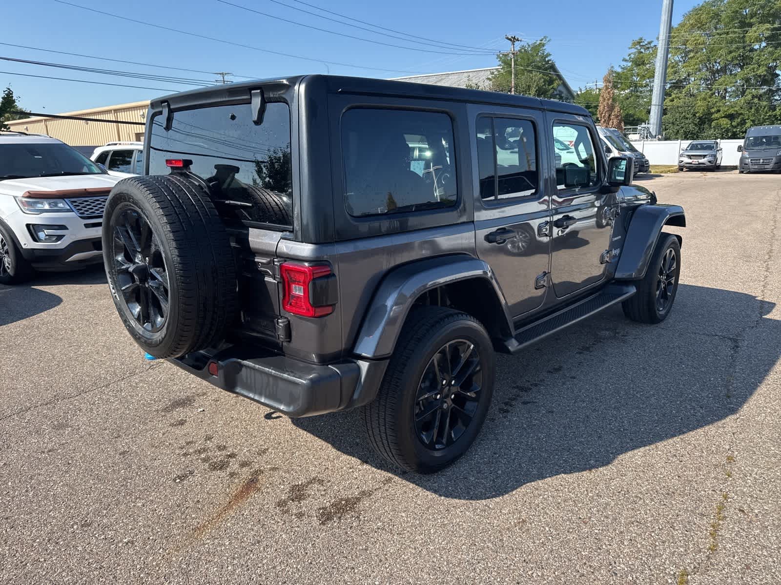 Thumbnail: 2022 Jeep Wrangler - 13