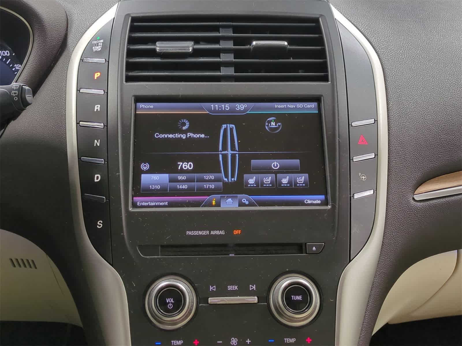 Thumbnail: 2015 Lincoln MKC - 30