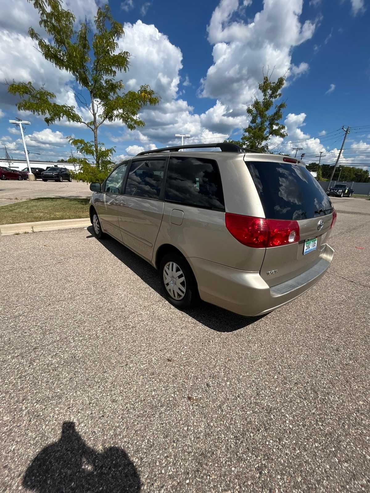 Thumbnail: 2008 Toyota Sienna - 21