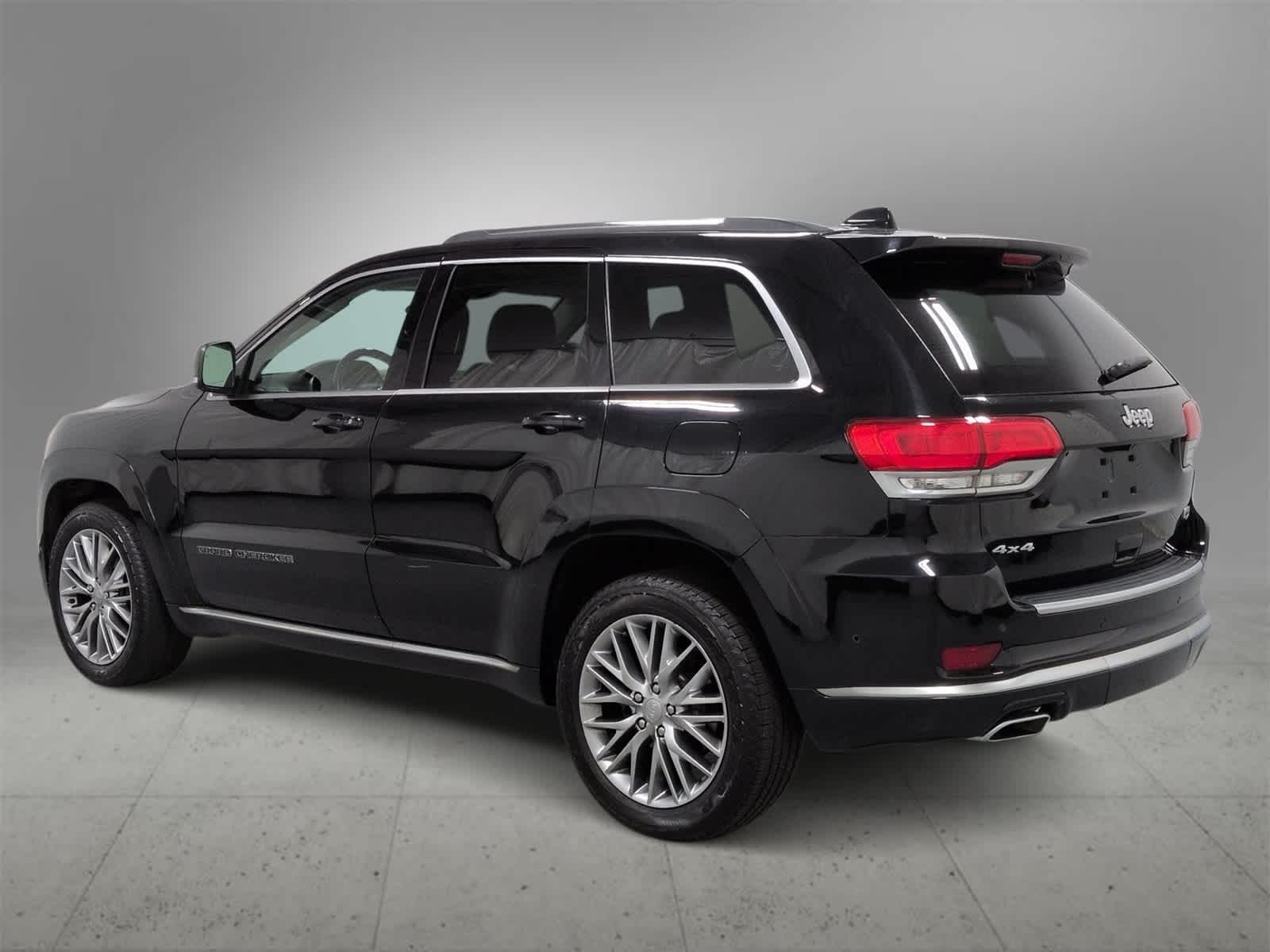 Thumbnail: 2017 Jeep Grand Cherokee - 6