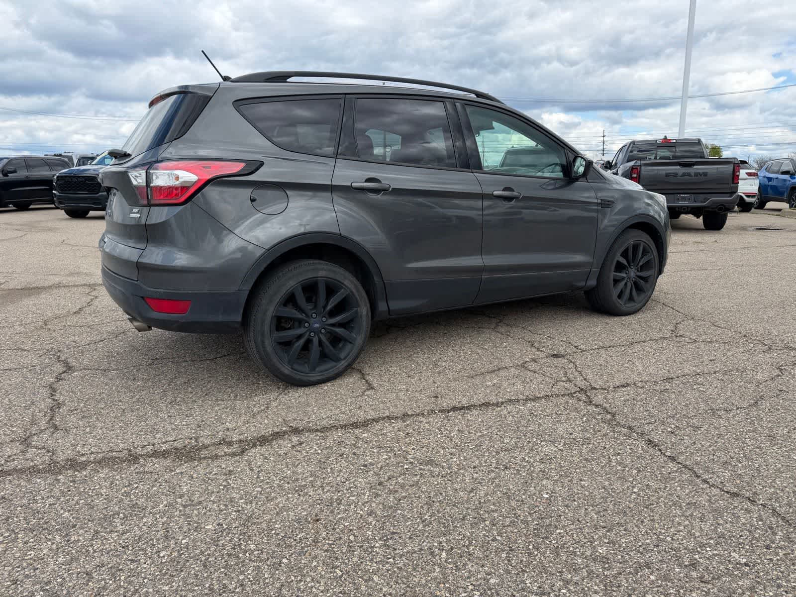 Thumbnail: 2018 Ford Escape - 15